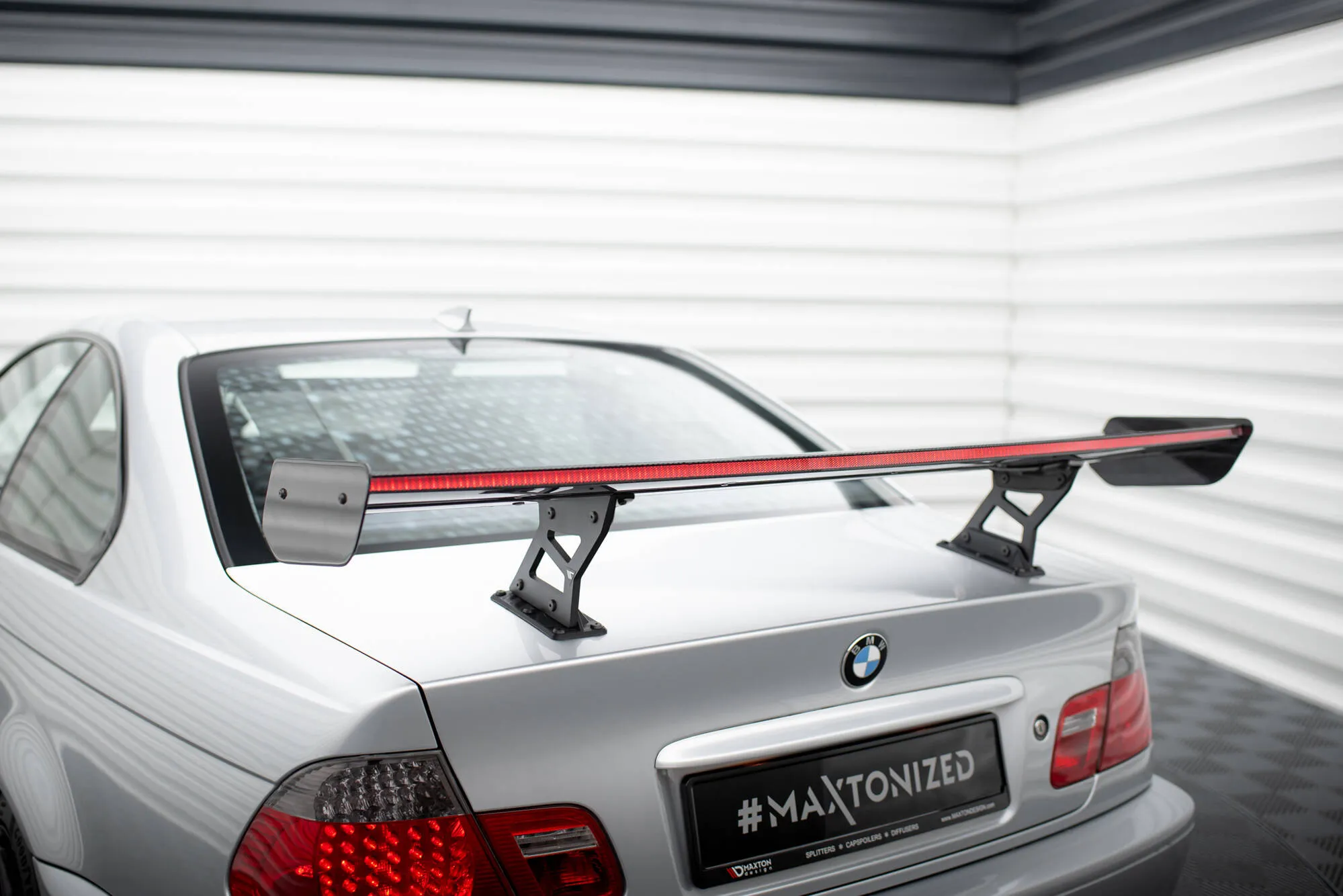 Hekkspoiler med indre bøyler med LED BMW 3 (E46) 1998 - 2005 | Carbon Fiber Edition – bilde 8