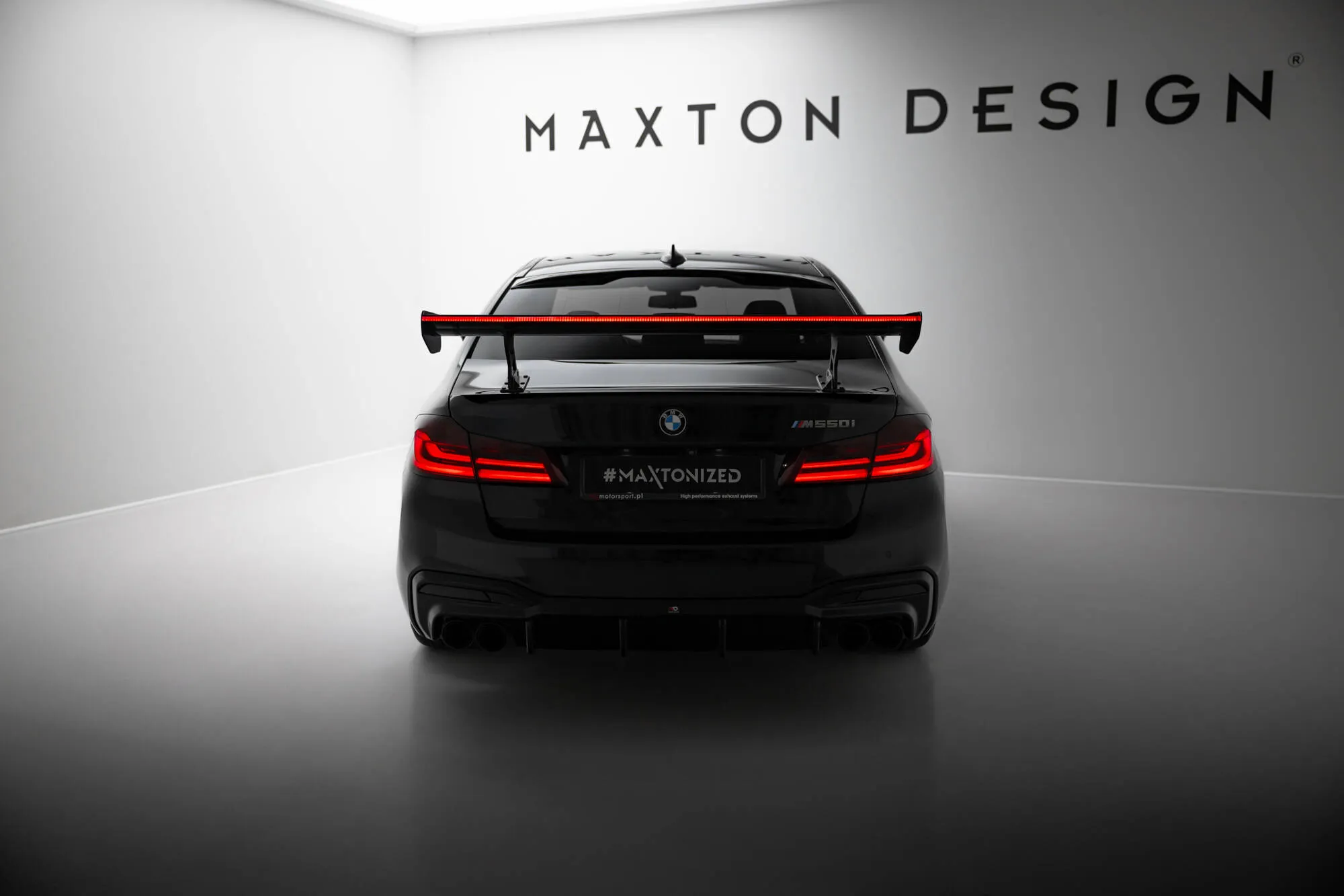 Hekkspoiler med indre bøyler med LED BMW 5 / M5 (G30/F90) | Carbon Fiber Edition – bilde 3