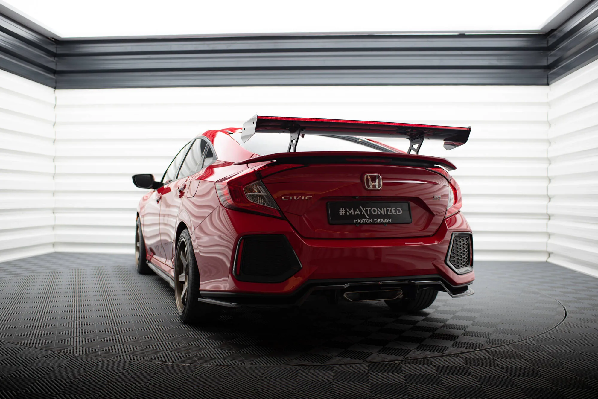 Hekkspoiler med indre bøyler med LED Honda Civic (Mk10) 2016-2023 | Carbon Fiber Edition – bilde 5