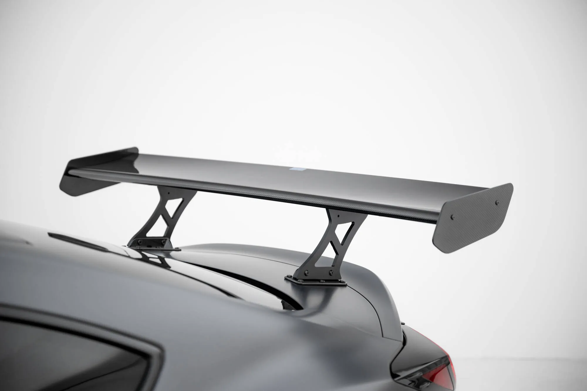 Hekkspoiler med indre bøyler med LED Toyota GR86 (Mk1) 2021-2026 | Carbon Fiber Edition – bilde 9