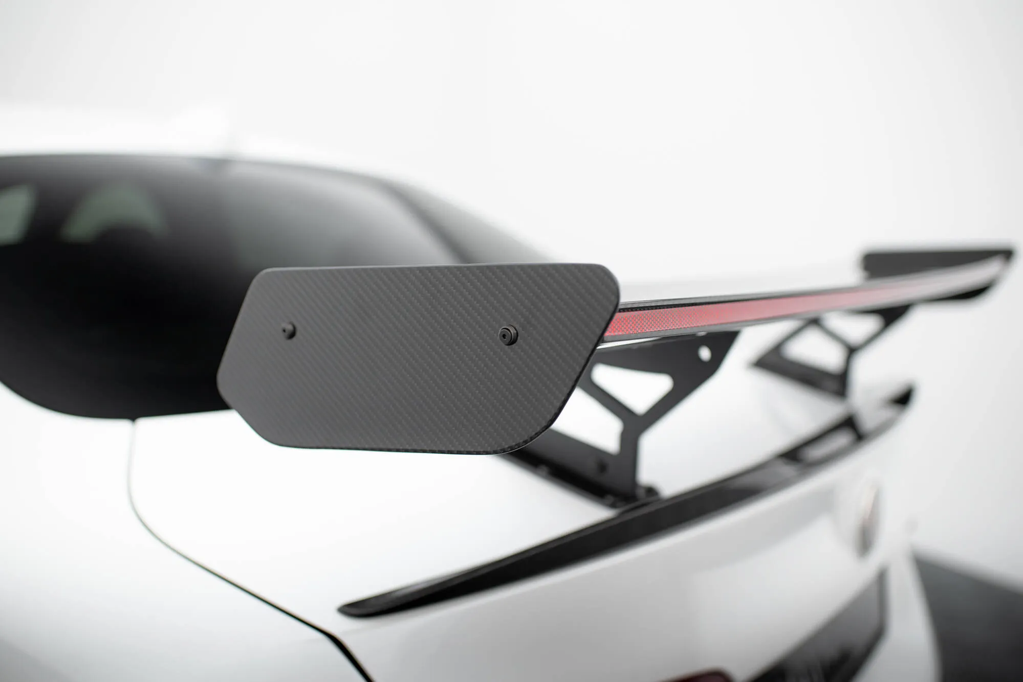 Hekkspoiler med LED Alfa Romeo Giulia 2015 -> | Carbon Fiber Edition – bilde 9