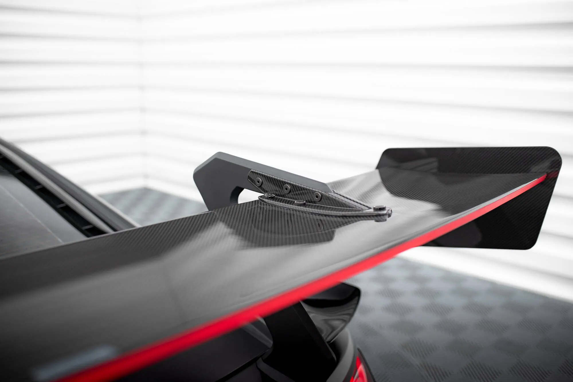 Hekkspoiler med LED Audi R8 4S 2015 - 2023 | Carbon Fiber Edition – bilde 6