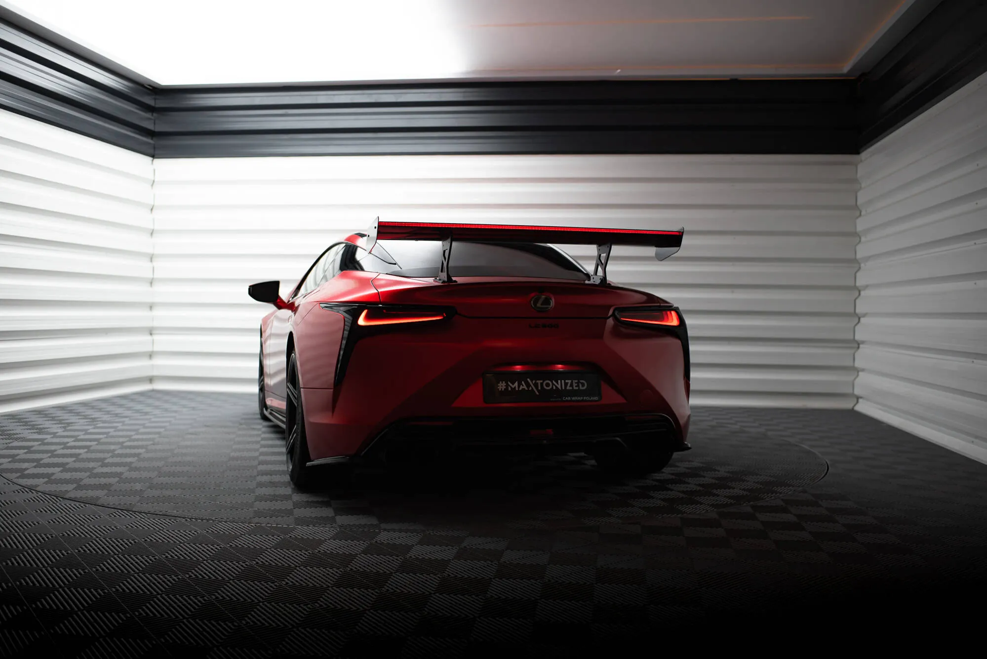 Hekkspoiler med LED Lexus LC 2017-2026 | Carbon Fiber Edition