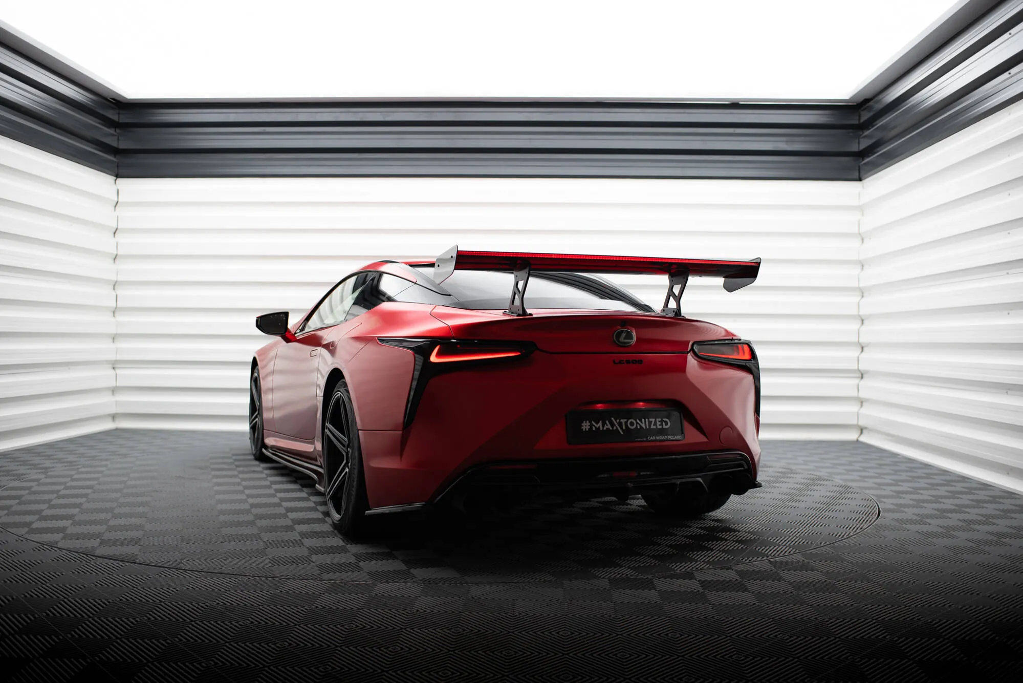 Hekkspoiler med LED Lexus LC 2017-2026 | Carbon Fiber Edition – bilde 4