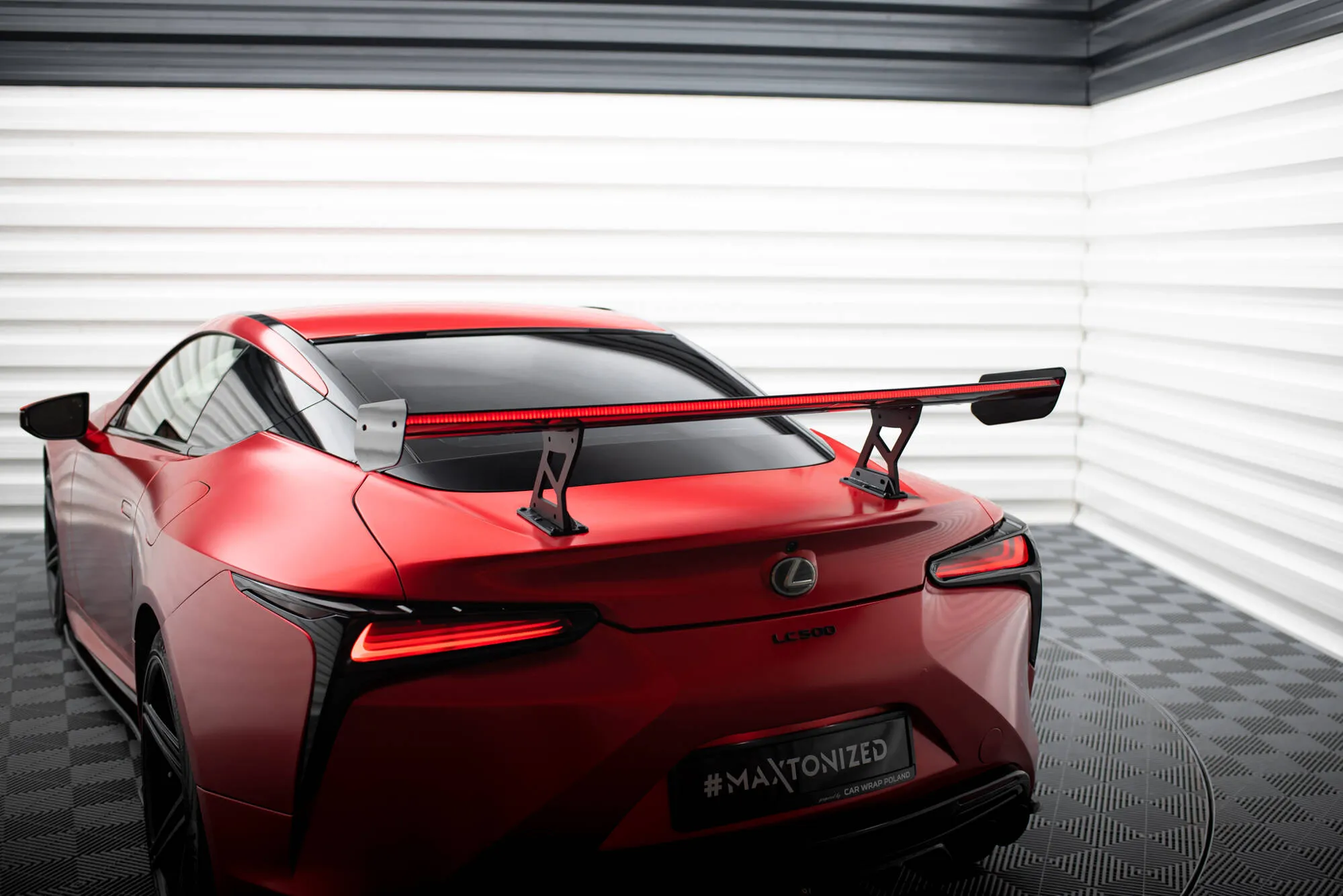 Hekkspoiler med LED Lexus LC 2017-2026 | Carbon Fiber Edition – bilde 6