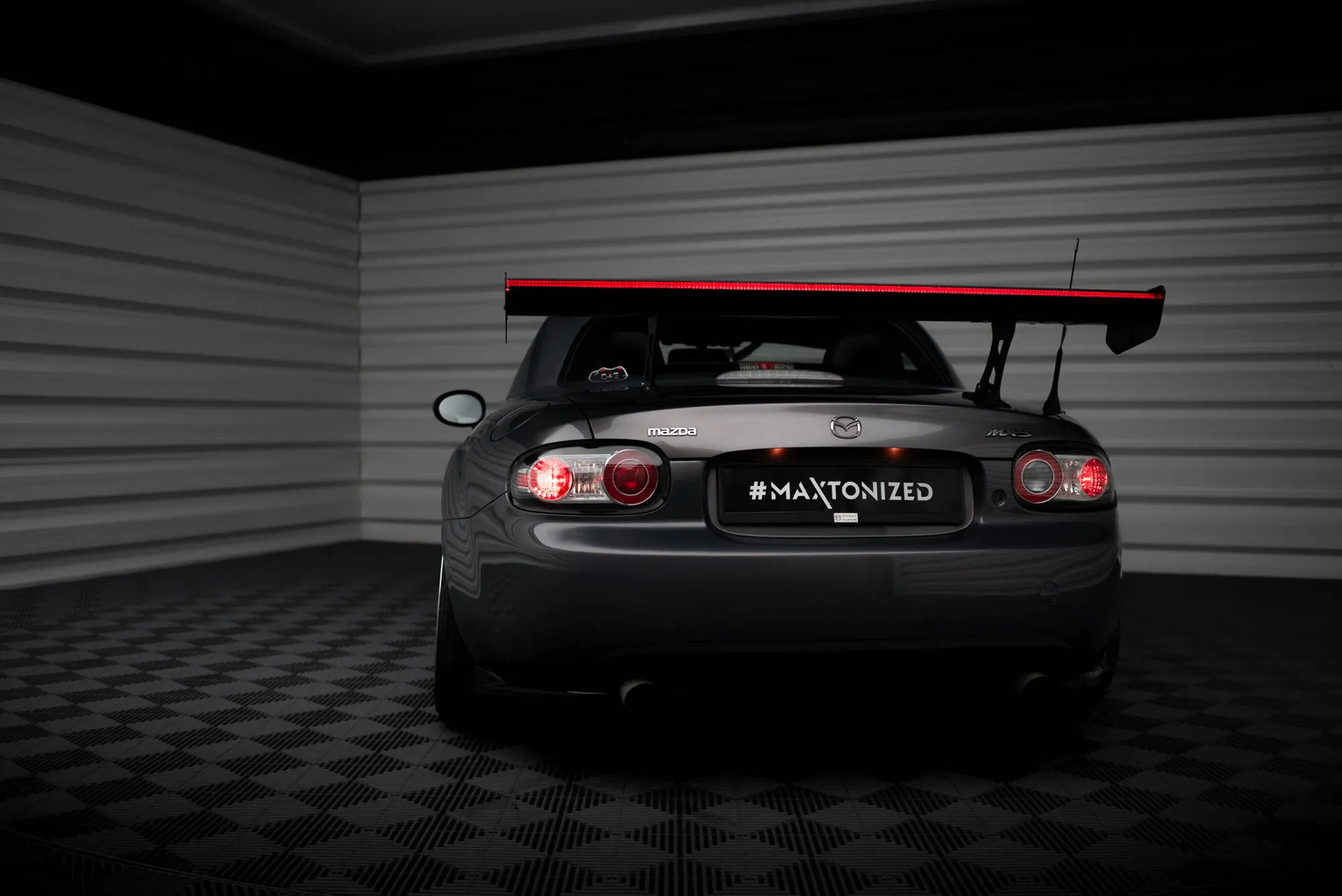 Hekkspoiler med LED Mazda MX-5 (Mk3) 2006-2015 | Carbon Fiber Edition – bilde 13