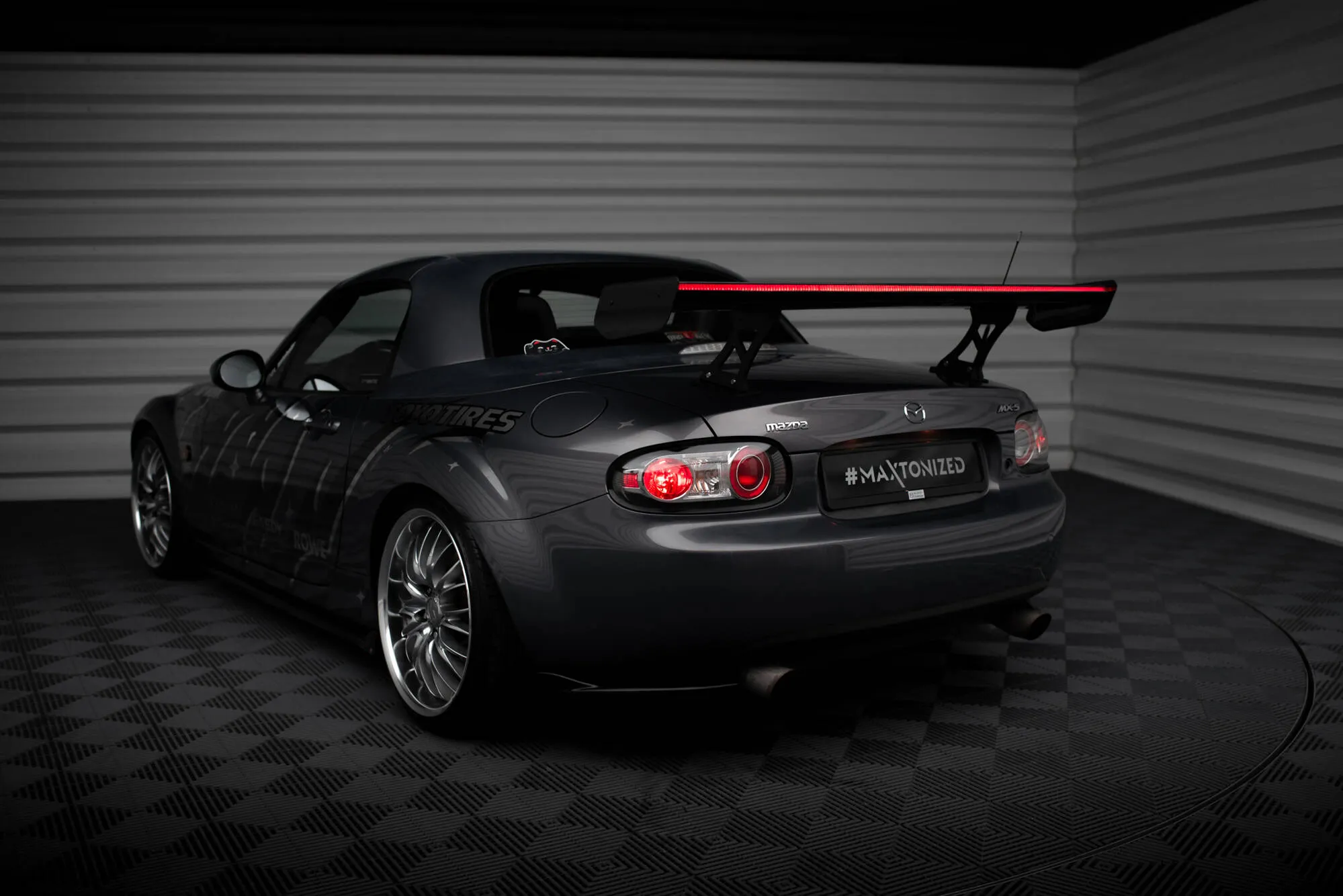 Hekkspoiler med LED Mazda MX-5 (Mk3) 2006-2015 | Carbon Fiber Edition – bilde 14