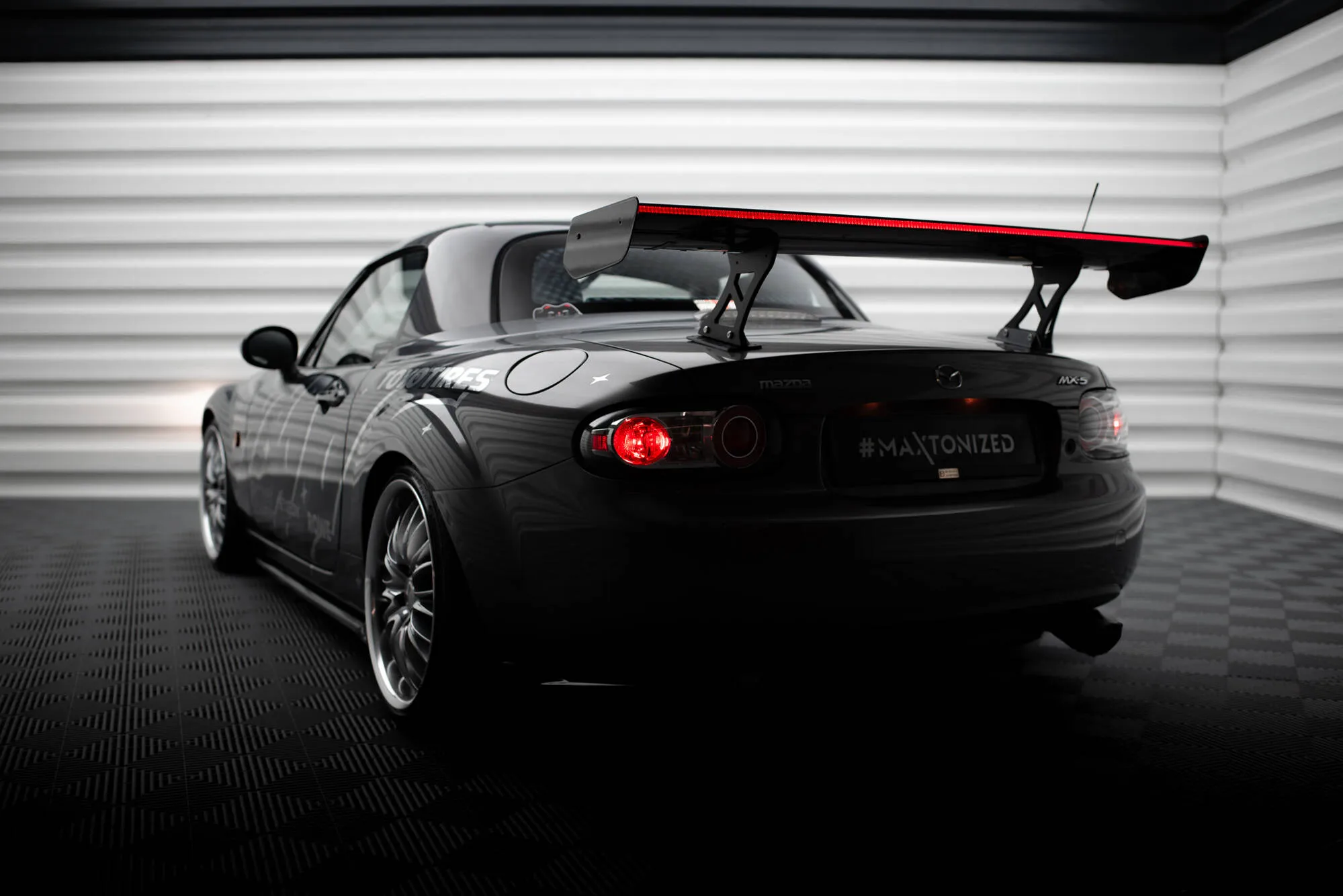 Hekkspoiler med LED Mazda MX-5 (Mk3) 2006-2015 | Carbon Fiber Edition – bilde 5