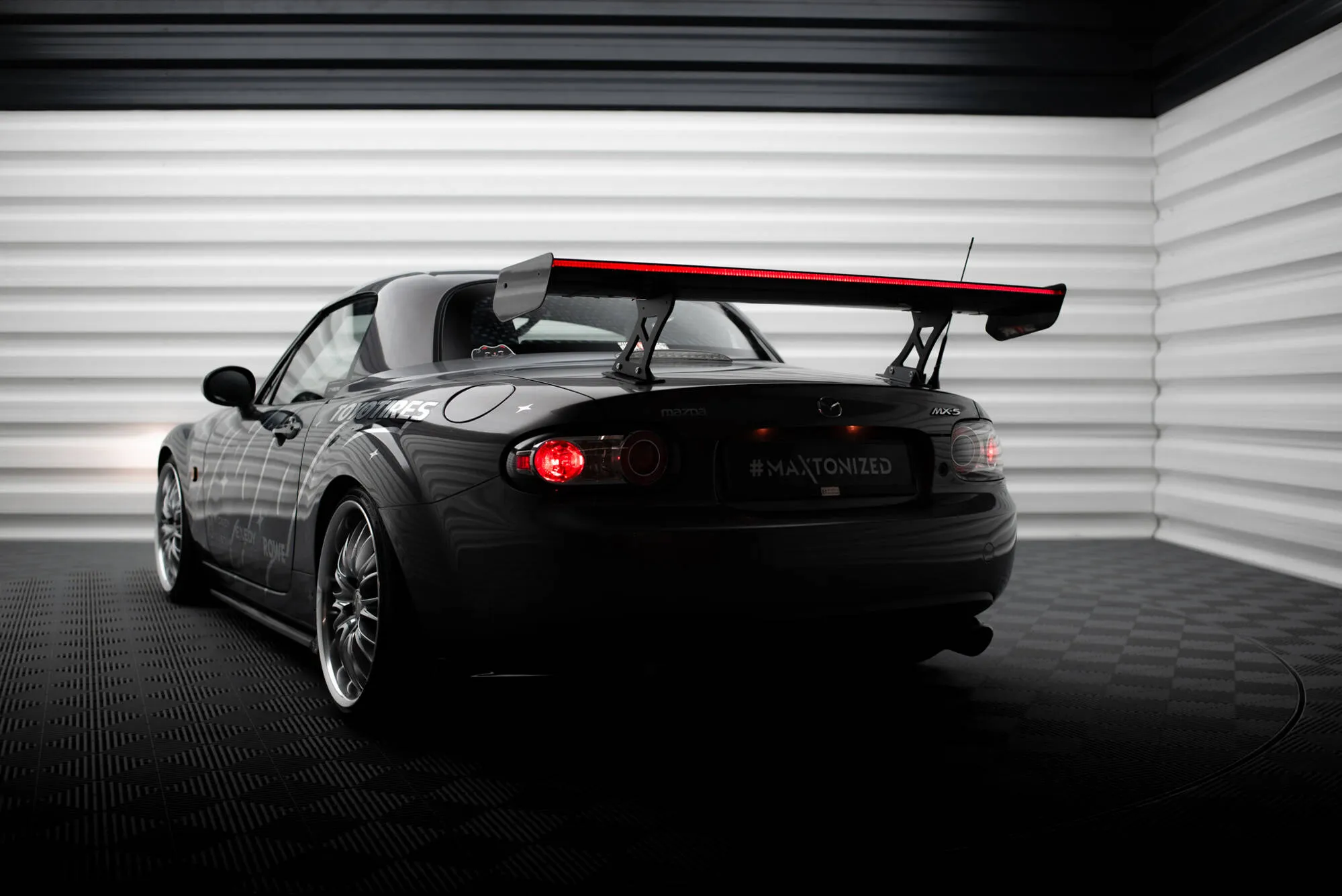 Hekkspoiler med LED Mazda MX-5 (Mk3) 2006-2015 | Carbon Fiber Edition – bilde 8