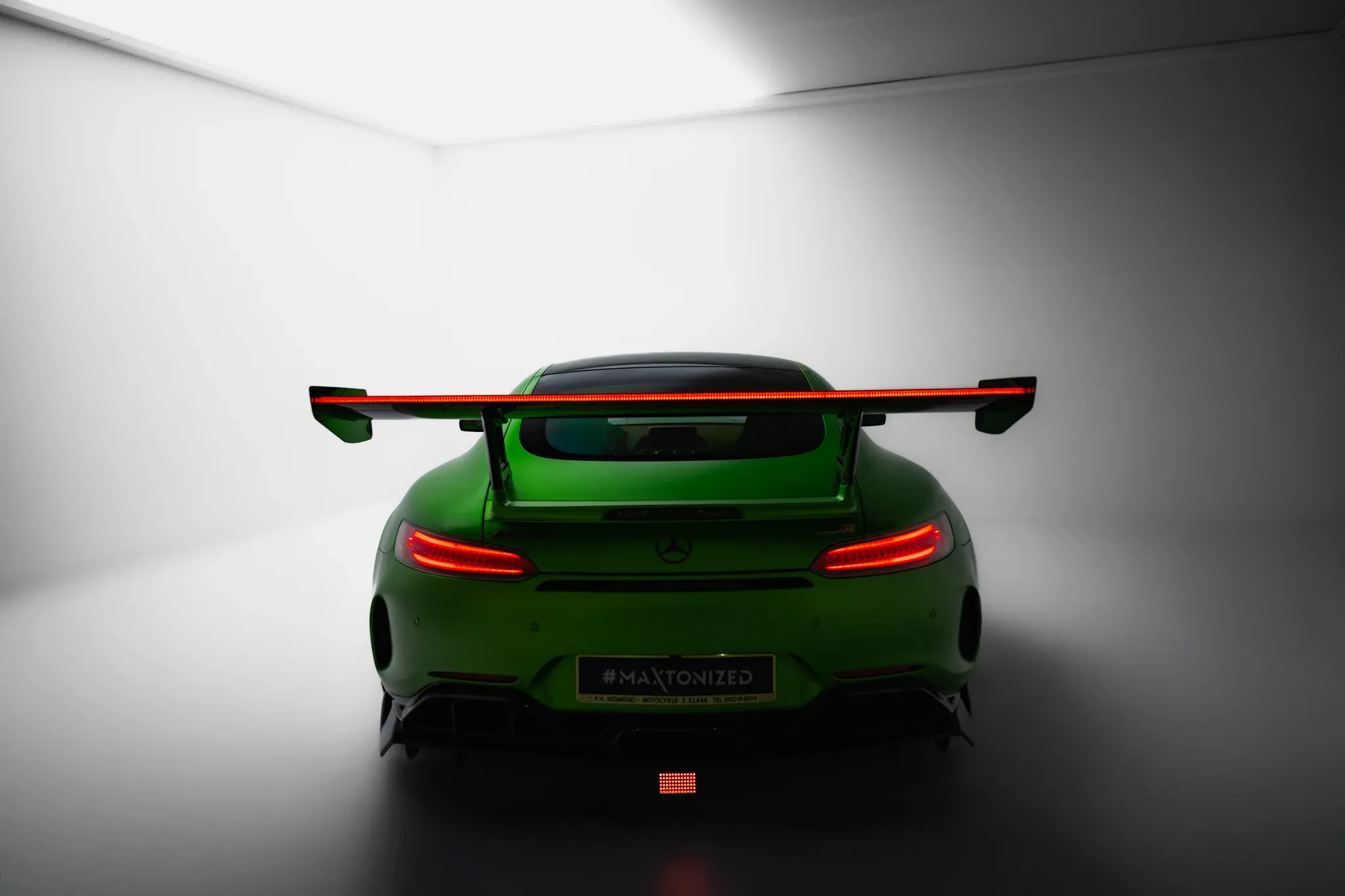 Hekkspoiler med LED Mercedes-Benz AMG GT (C190) 2014-2023 | Carbon Fiber Edition
