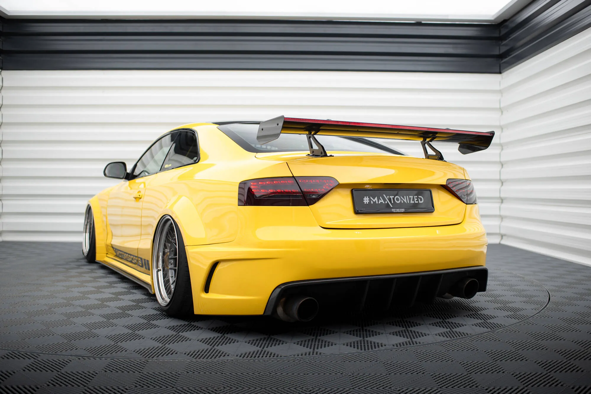 Hekkspoiler med svanehals med LED Audi A5 (A5) 2007-2016 | Carbon Fiber Edition – bilde 15