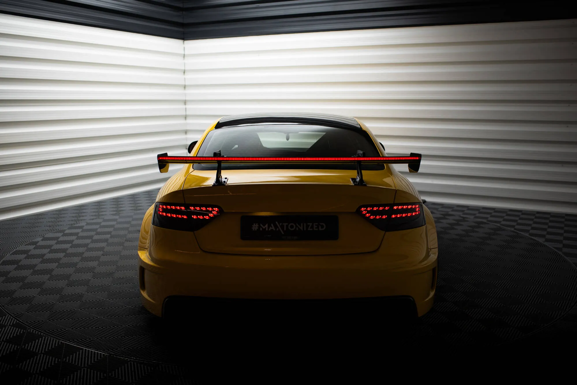 Hekkspoiler med svanehals med LED Audi A5 (A5) 2007-2016 | Carbon Fiber Edition – bilde 5