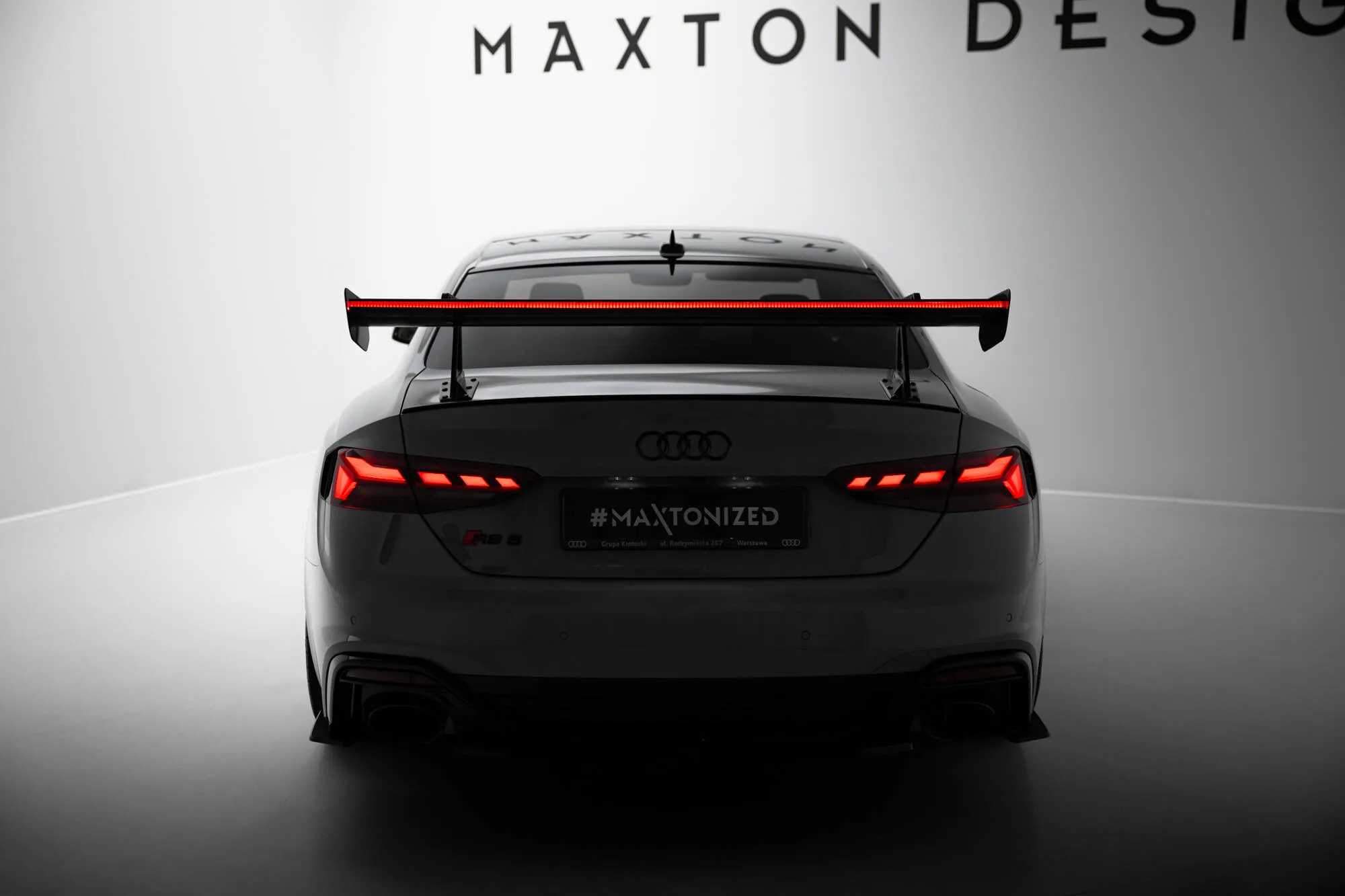 Hekkspoiler med svanehals med LED Audi A5 (F5) 2016-2024 | Carbon Fiber Edition