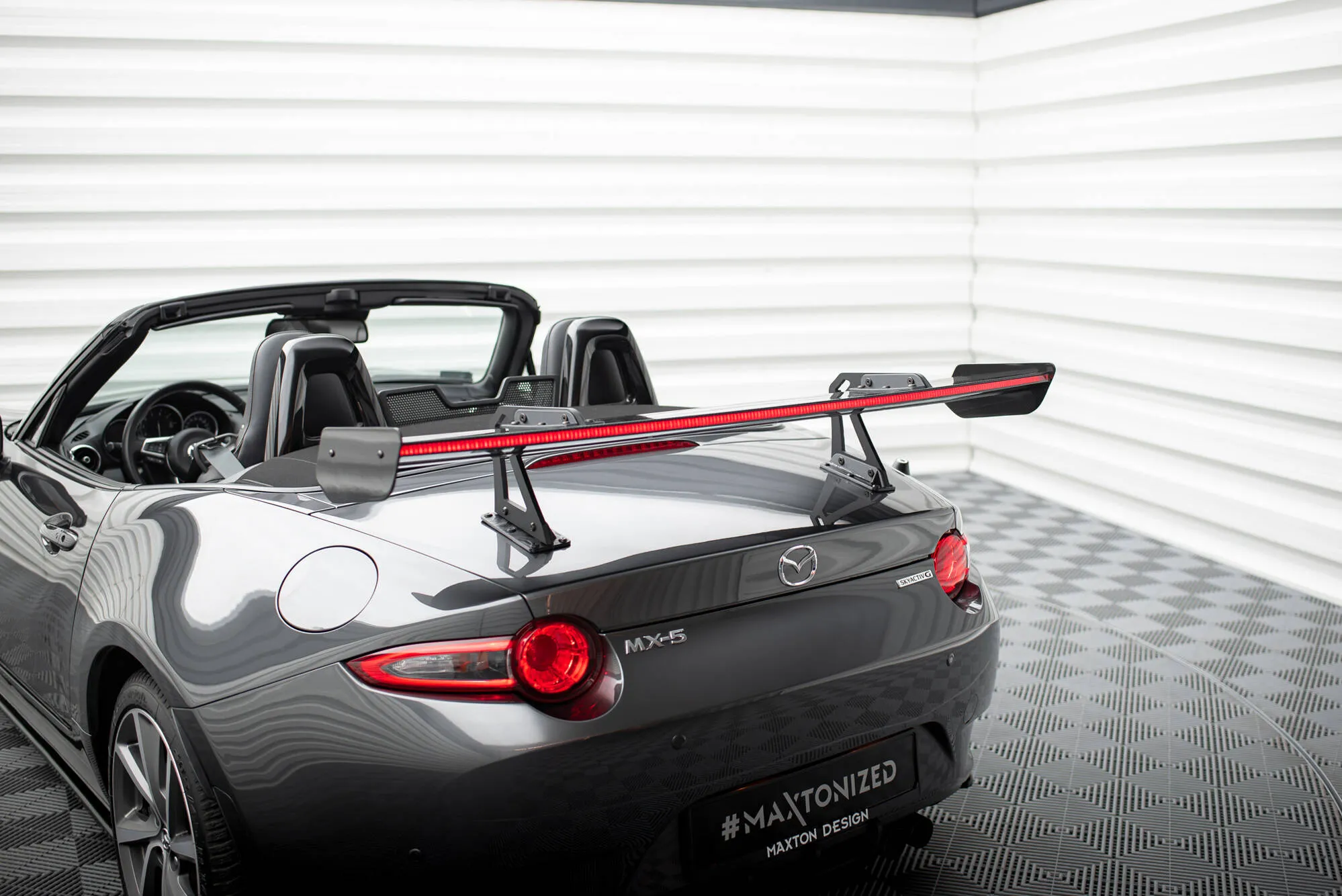 Hekkspoiler med svanehals med LED Mazda MX-5 (Mk4) 2015-2026 | Carbon Fiber Edition – bilde 13