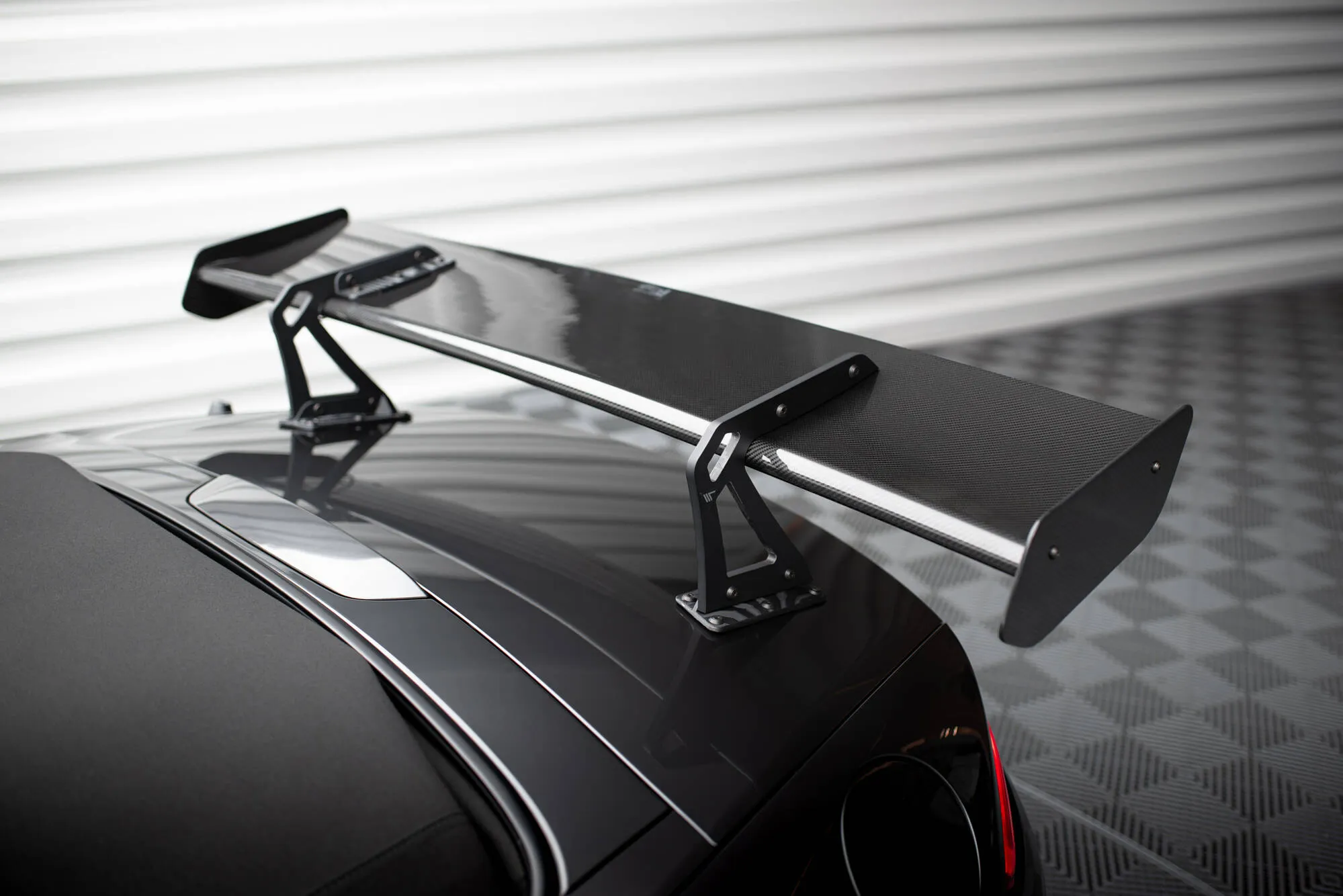 Hekkspoiler med svanehals med LED Mazda MX-5 (Mk4) 2015-2026 | Carbon Fiber Edition – bilde 3
