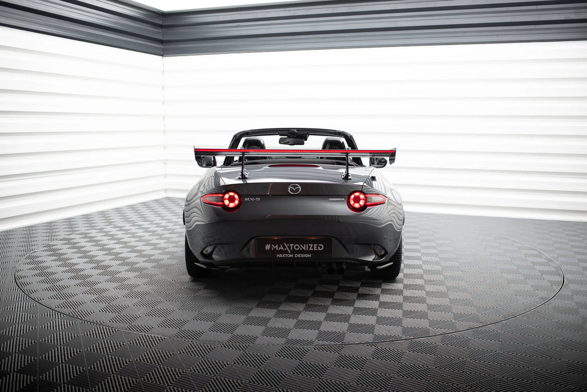 Hekkspoiler med svanehals med LED Mazda MX-5 (Mk4) 2015-2026 | Carbon Fiber Edition – bilde 9
