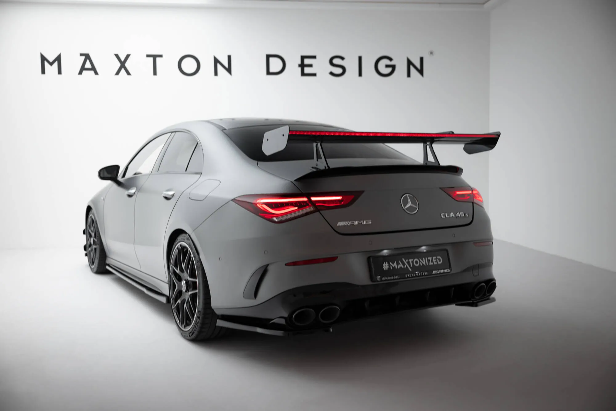Hekkspoiler med svanehals med LED Mercedes-Benz Cla (C118) 2019 - 2025 | Carbon Fiber Edition – bilde 2