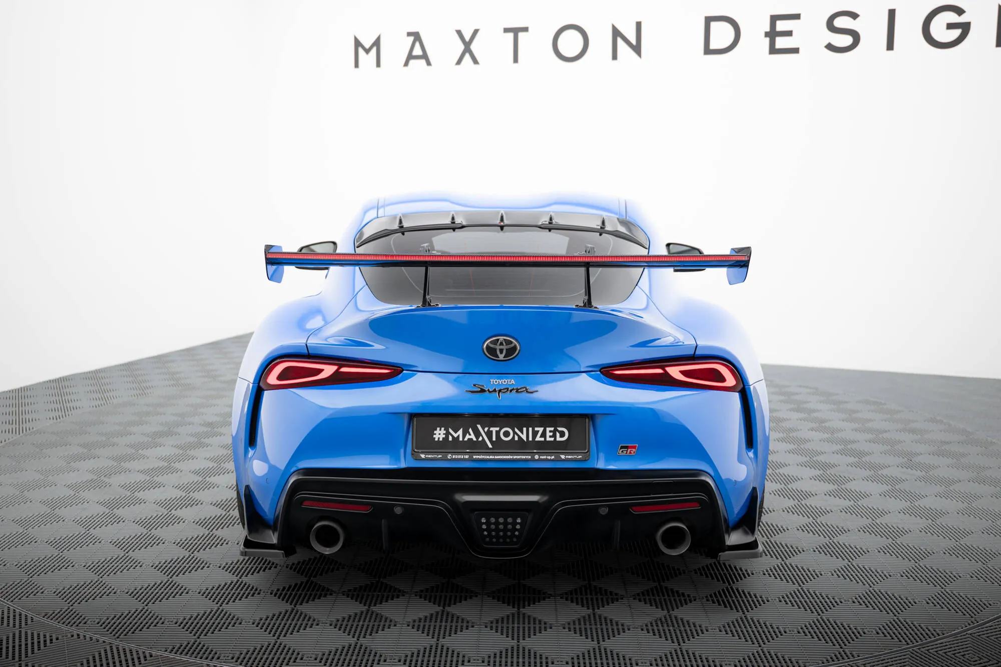Hekkspoiler med svanehals med LED Toyota Supra (Mk5) 2019-2026 | Carbon Fiber Edition – bilde 7