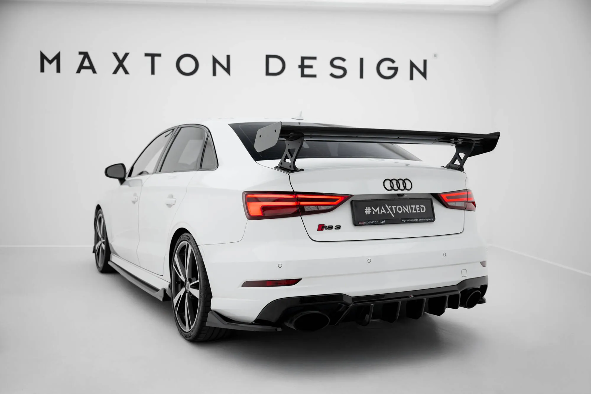 Hekkspoiler med ytre bøyler Audi A3 (S3) 2020-2026 | Carbon Fiber Edition – bilde 2