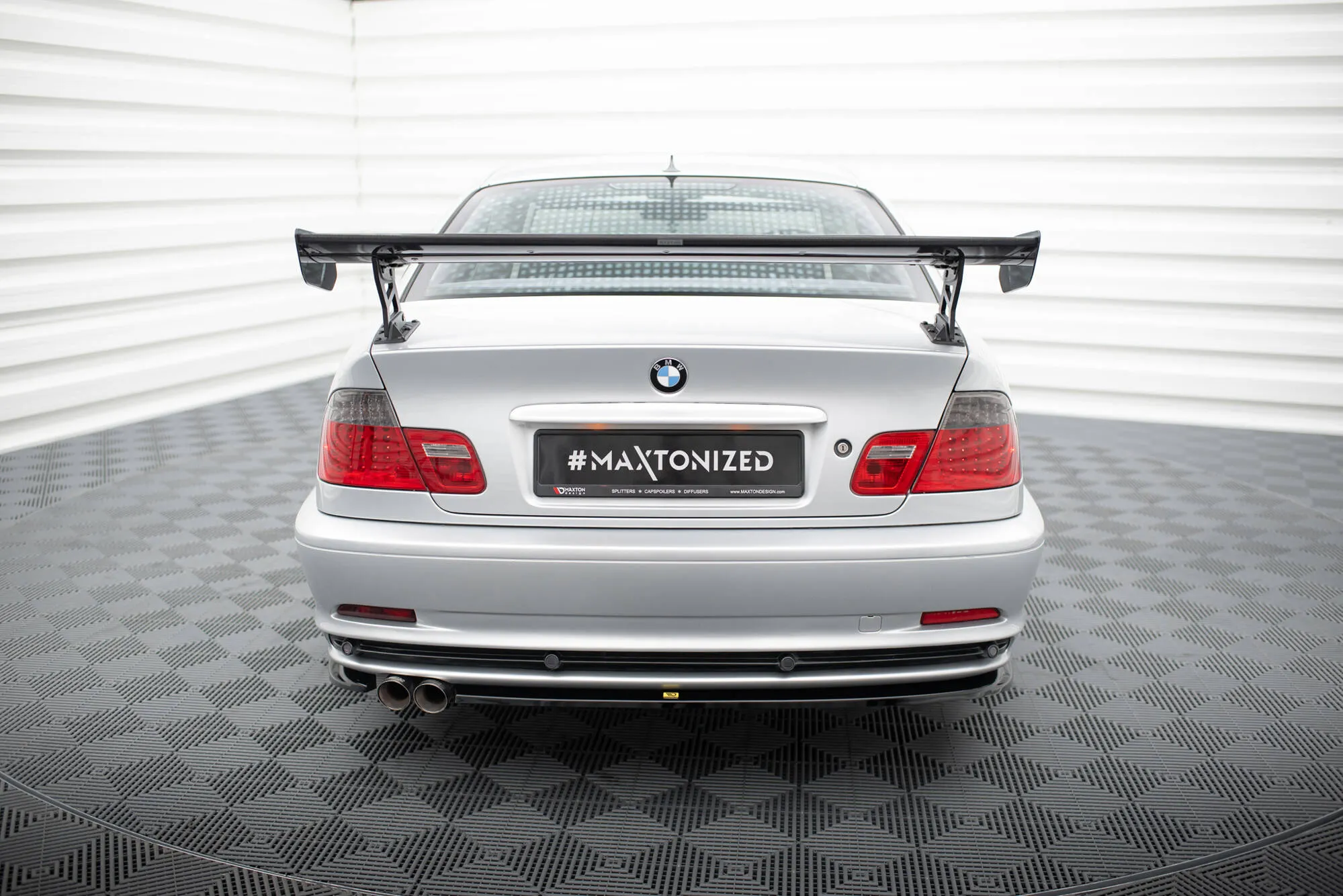 Hekkspoiler med ytre bøyler BMW 3 (E46) 1998 - 2005 | Carbon Fiber Edition