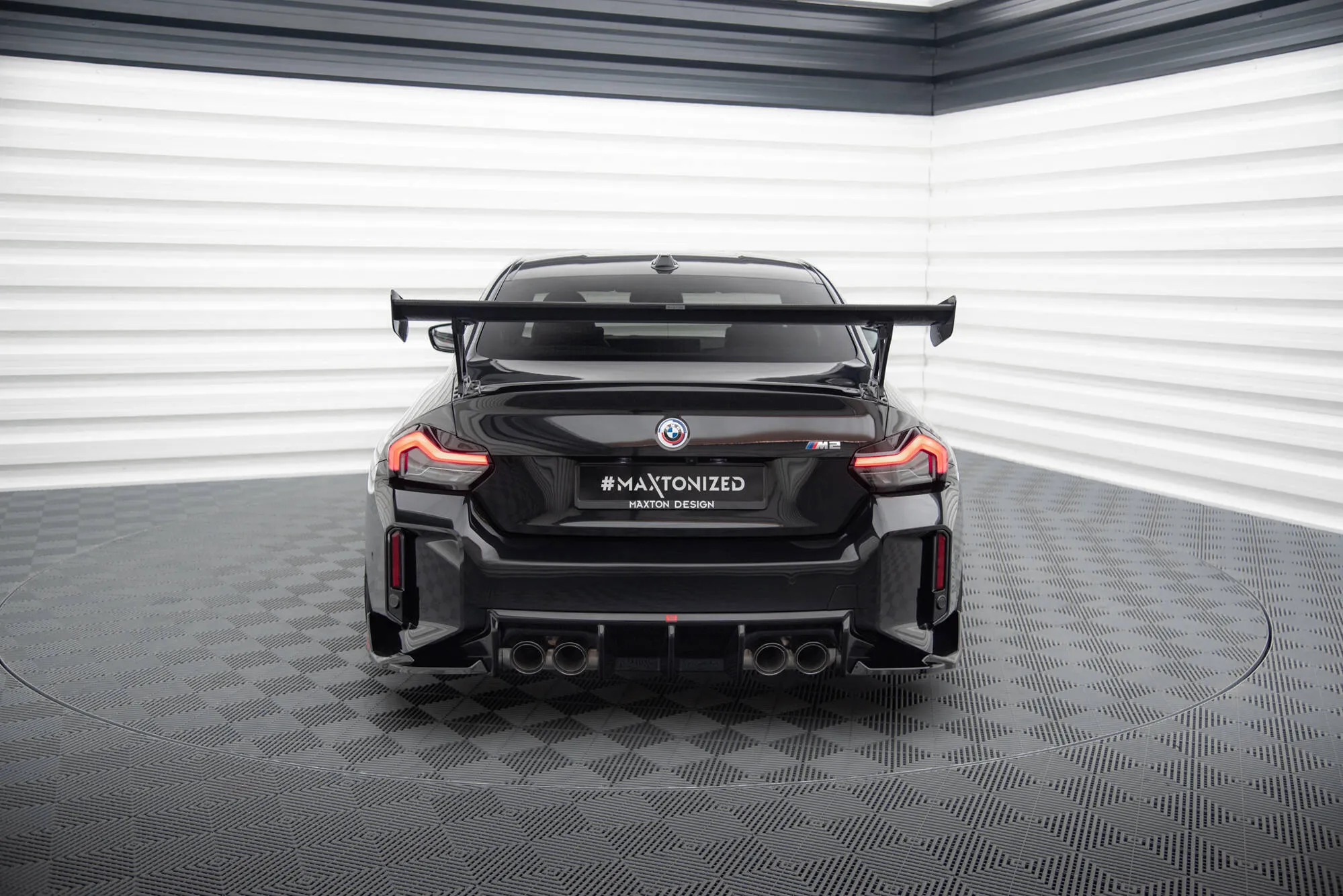 Hekkspoiler med ytre bøyler BMW M2 (G87) 2023-2026 | Carbon Fiber Edition