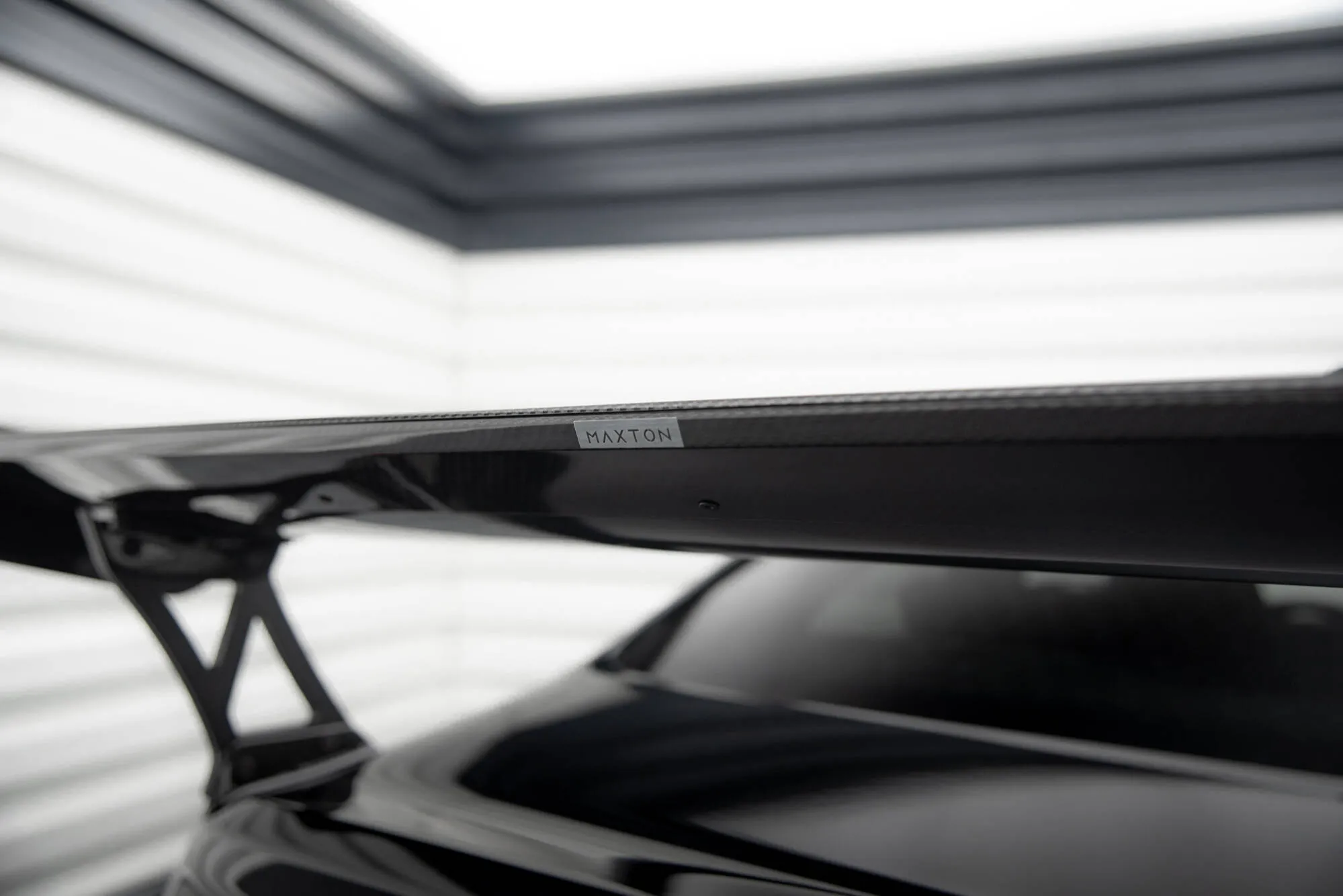Hekkspoiler med ytre bøyler BMW M2 (G87) 2023-2026 | Carbon Fiber Edition – bilde 7