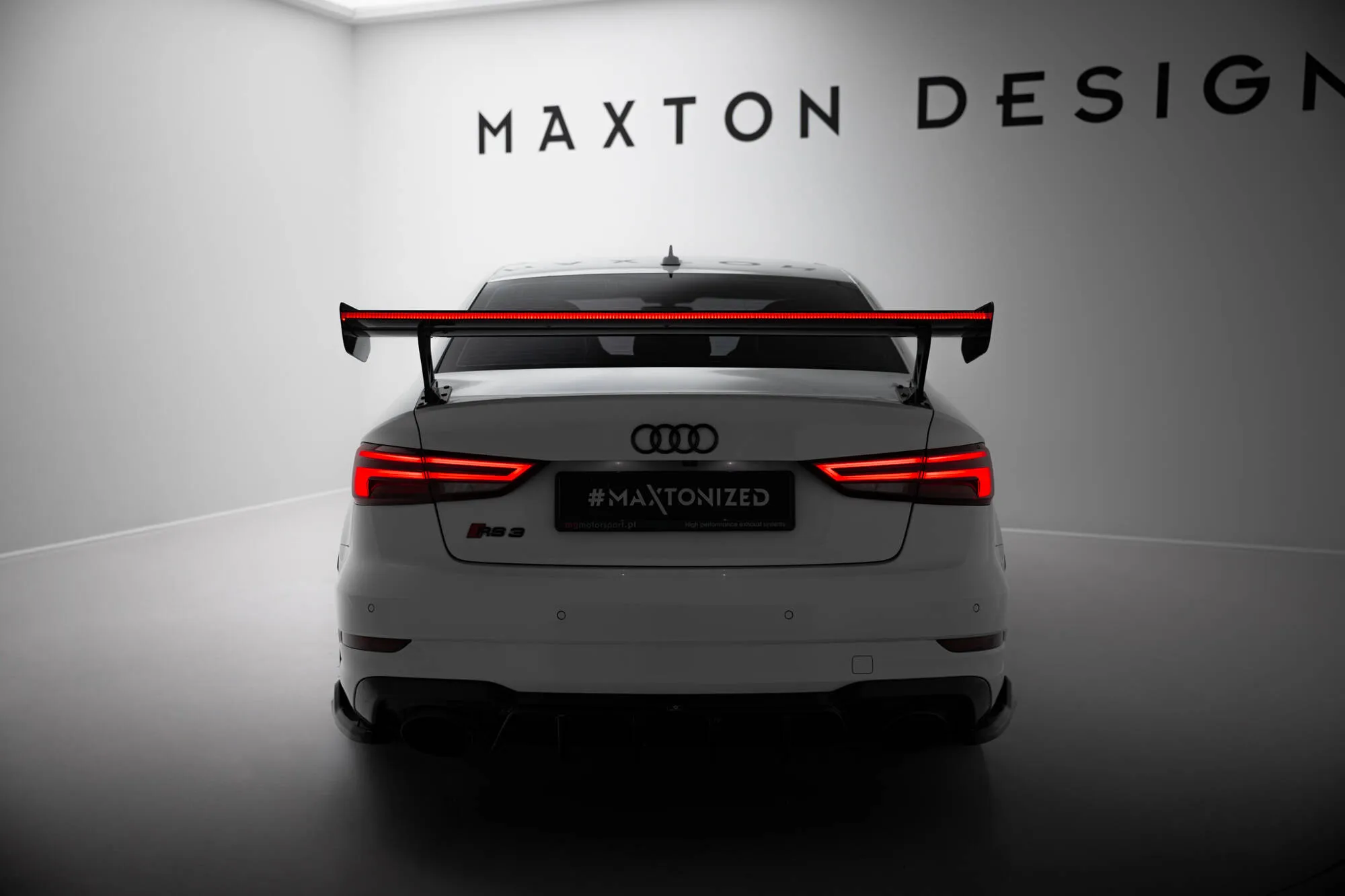 Hekkspoiler med ytre bøyler med LED Audi A3 / S3 / RS3 Sedan (8V) 2013 - 2020 | Carbon Fiber Edition – bilde 2