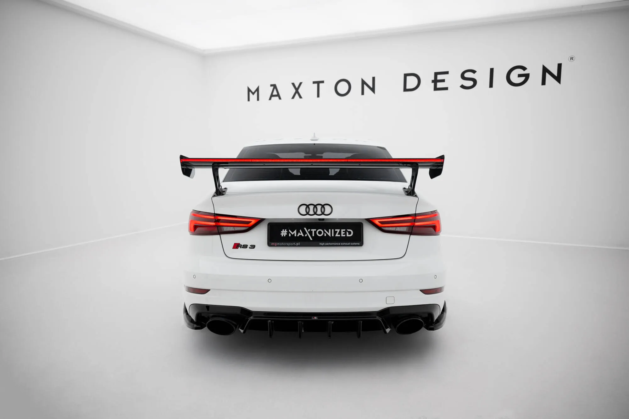 Hekkspoiler med ytre bøyler med LED Audi A3 / S3 / RS3 Sedan (8V) 2013 - 2020 | Carbon Fiber Edition – bilde 9