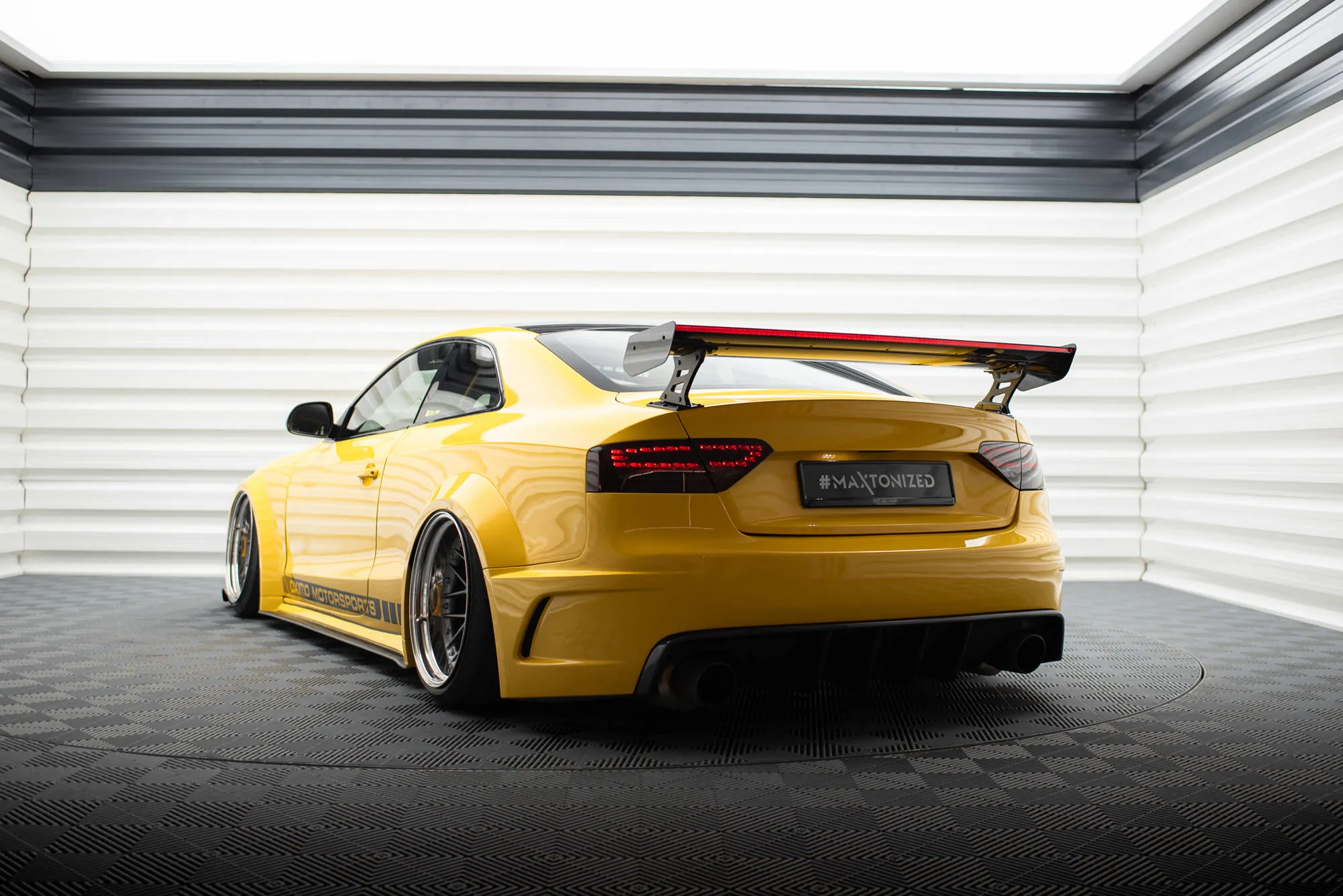 Hekkspoiler med ytre bøyler med LED Audi A5 (A5) 2007-2016 | Carbon Fiber Edition – bilde 7
