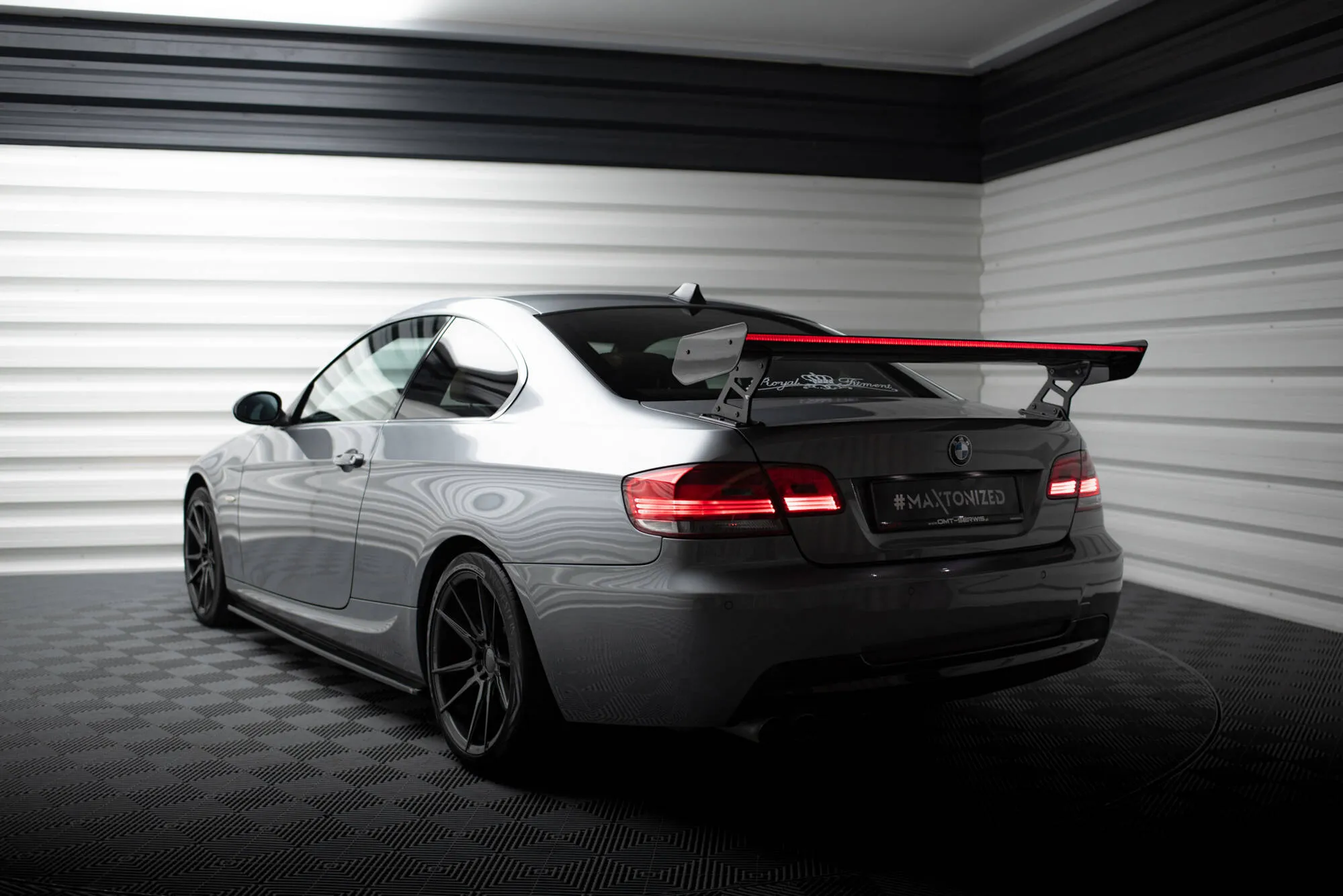 Hekkspoiler med ytre bøyler med LED BMW 3 (E90) | Carbon Fiber Edition – bilde 3