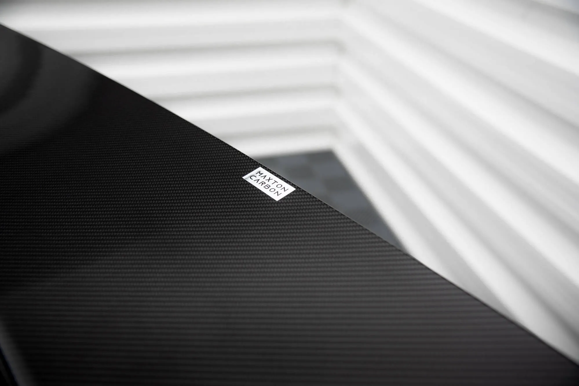 Hekkspoiler med ytre bøyler med LED BMW M2 (G87) 2023-2026 | Carbon Fiber Edition – bilde 8