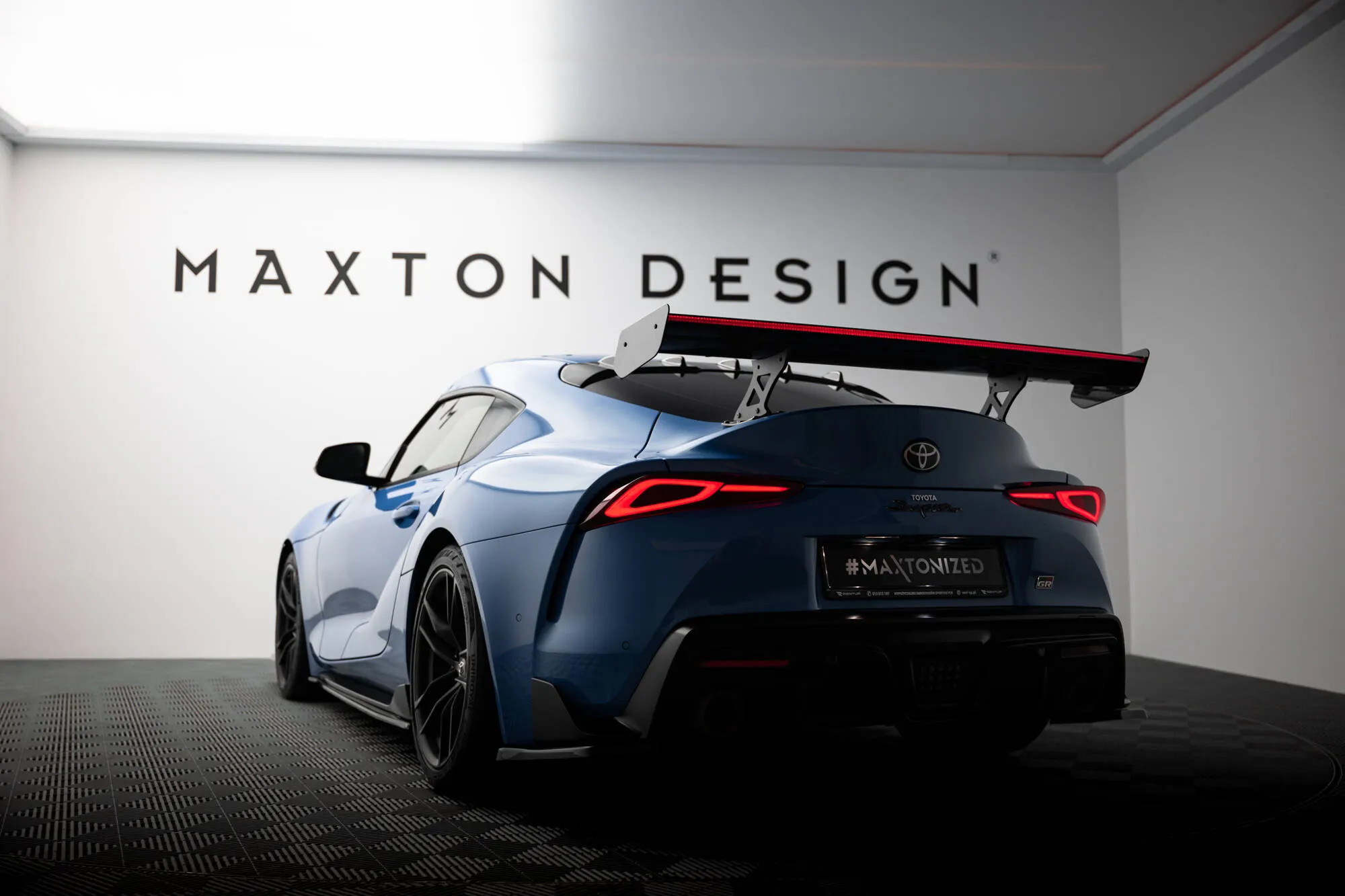 Hekkspoiler med ytre bøyler med LED Toyota Supra V 2019 -> | Carbon Fiber Edition – bilde 2