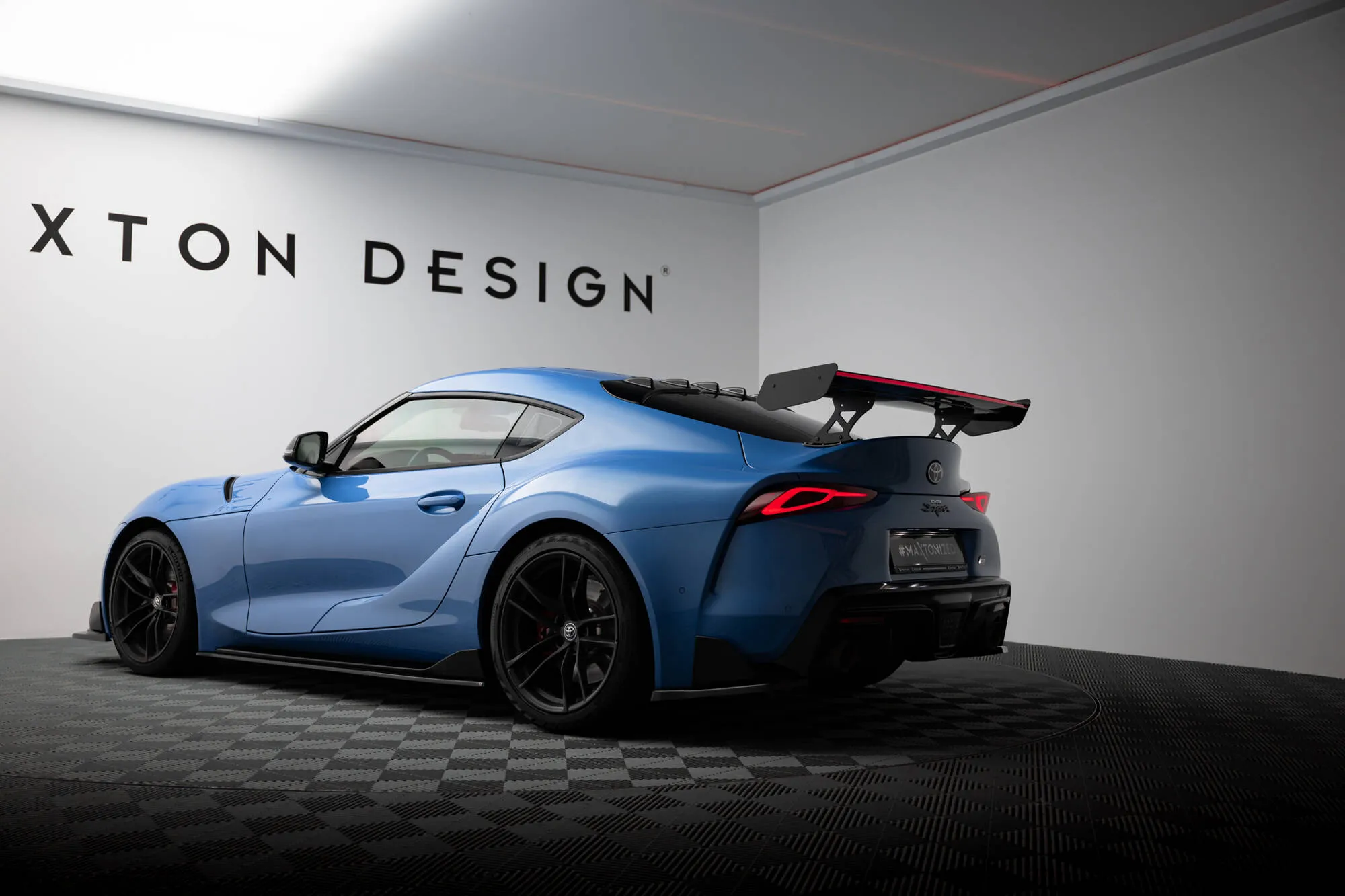 Hekkspoiler med ytre bøyler med LED Toyota Supra V 2019 -> | Carbon Fiber Edition – bilde 9