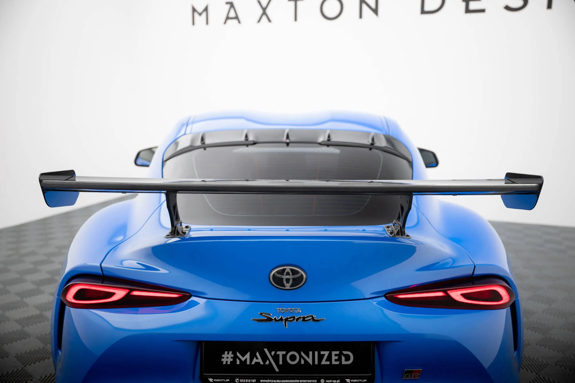 Hekkspoiler med ytre bøyler Toyota Supra (Mk5) 2019-2026 | Carbon Fiber Edition