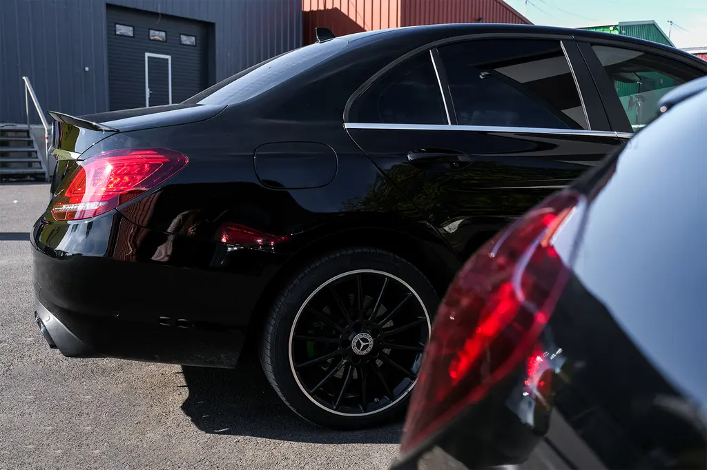Hekkspoiler Mercedes-Benz C (W205) Sedan 2014–2021 | Sport Design Black – bilde 3