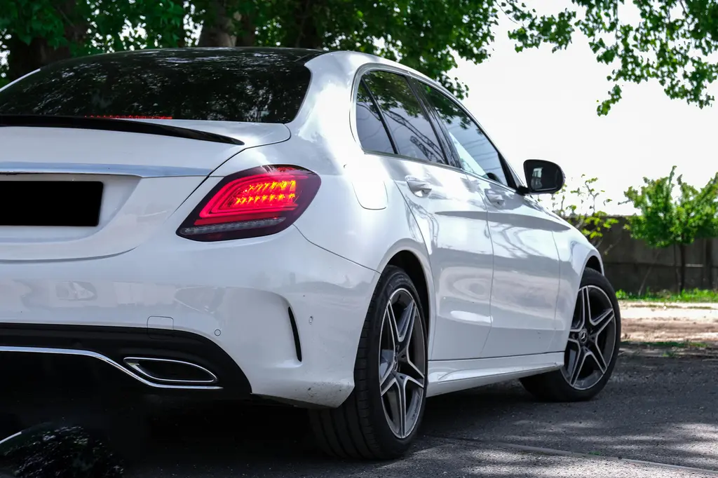 Hekkspoiler Mercedes-Benz C (W205) Sedan 2014–2021 | Sport Design Black – bilde 8