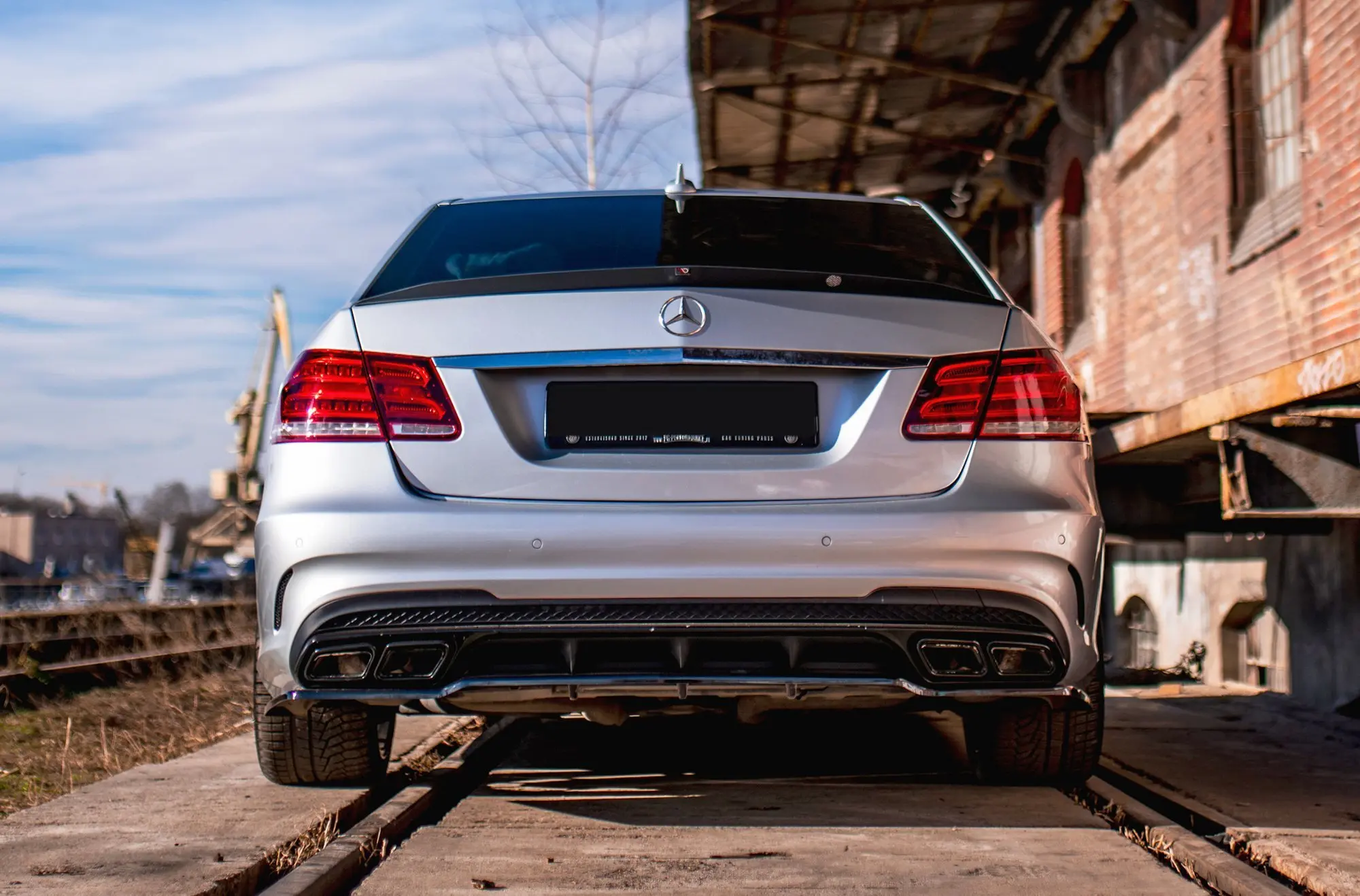 HEKKSPOILER MERCEDES-BENZ E63 AMG (W212) 2012-2016 / Mercedes-Benz E (W212) AMG-Line 2012-2016 – bilde 7