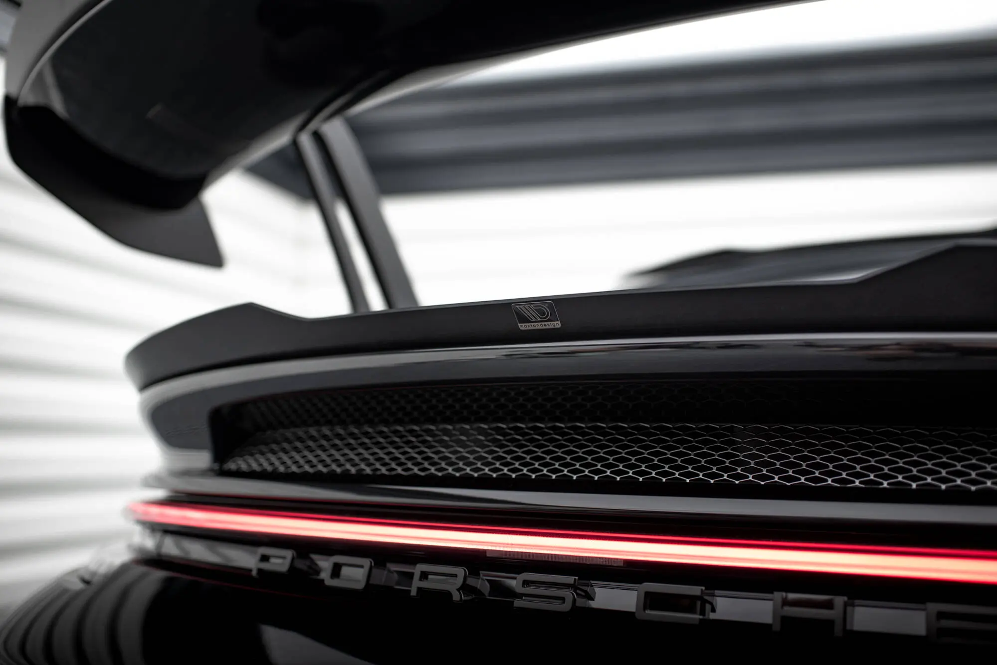 Hekkspoiler (nedre) Porsche 911 (992) GT3 2021 - > | Glossy Black Edition – bilde 3