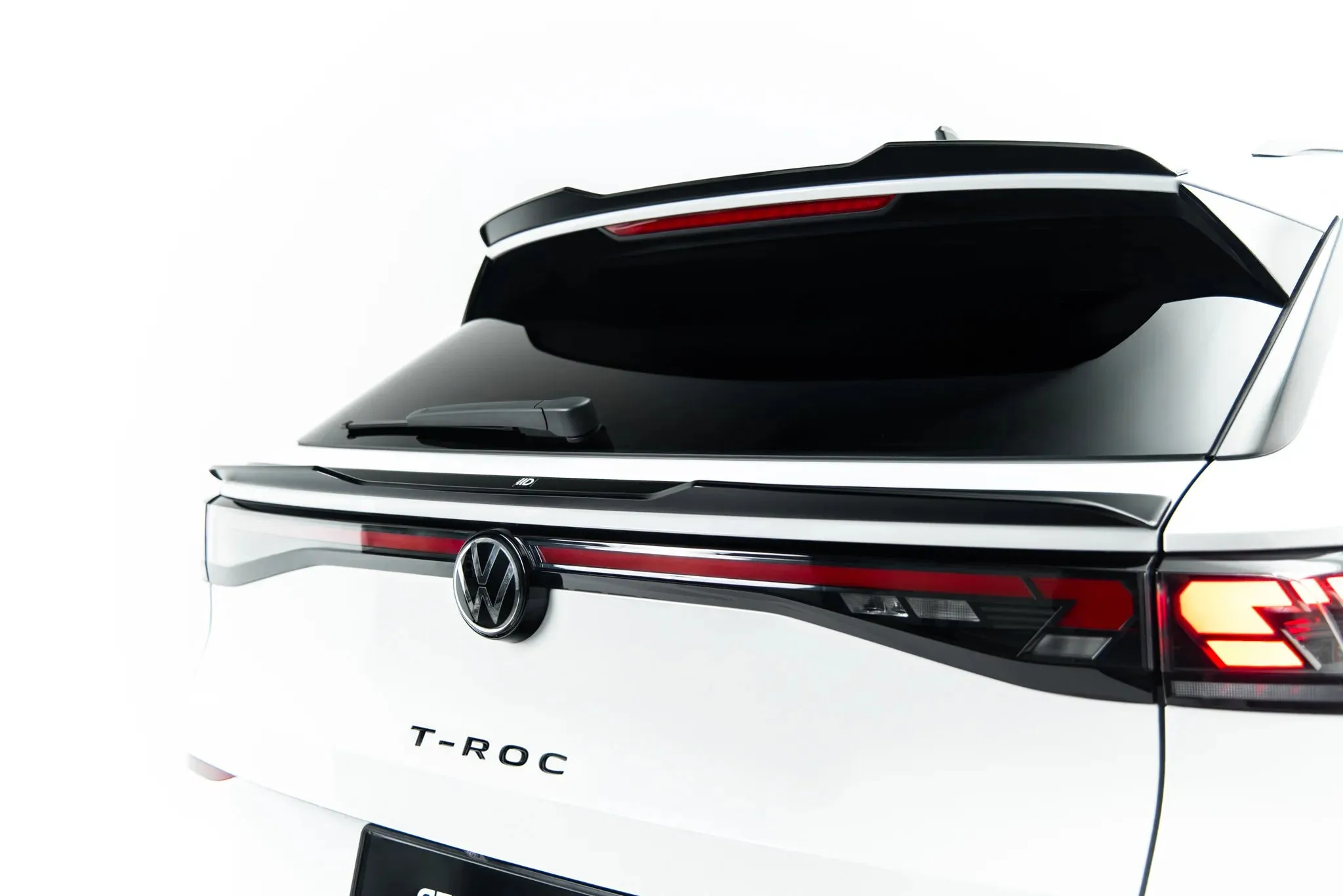 Hekkspoiler nedre Volkswagen T-Roc R-Line II 2025 -> | Glossy Black Edition
