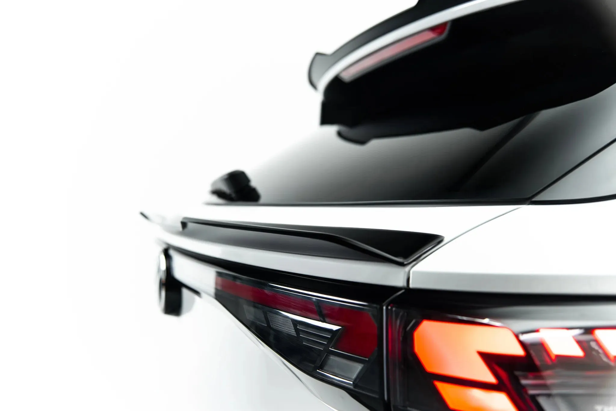 Hekkspoiler nedre Volkswagen T-Roc R-Line II 2025 -> | Glossy Black Edition – bilde 3