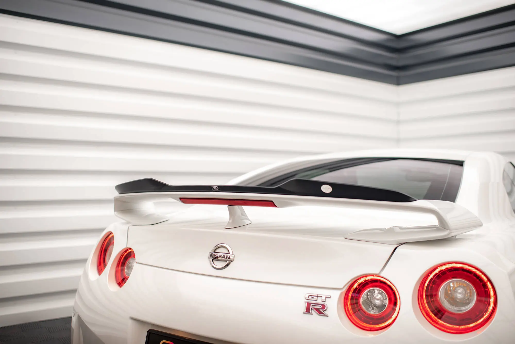 HEKKSPOILER  Nissan GTR R35 2011-2016 facelift
