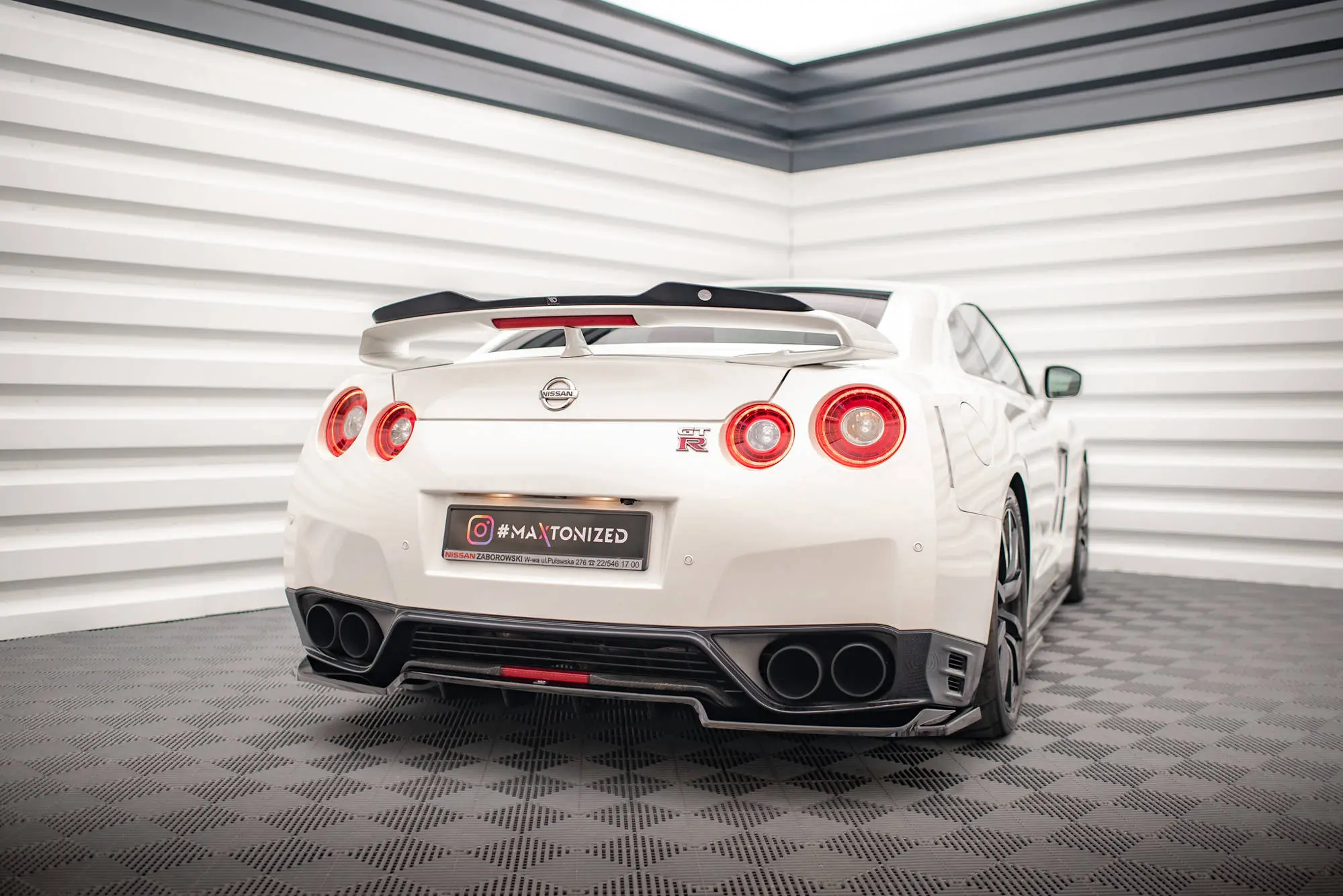HEKKSPOILER  Nissan GTR R35 2011-2016 facelift – bilde 3