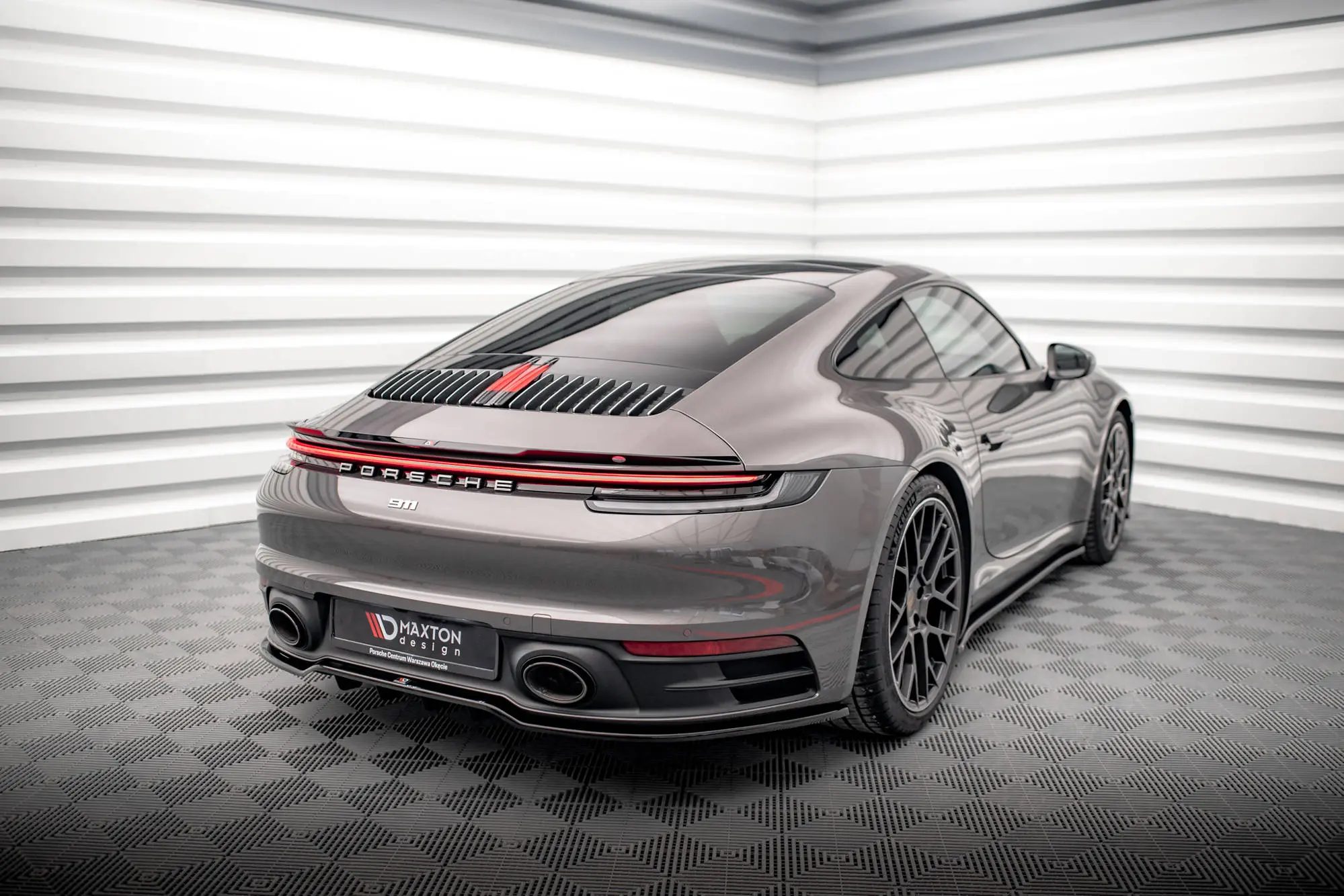 HEKKSPOILER PORSCHE 911 CARRERA 4S (992) 2019-> – bilde 3