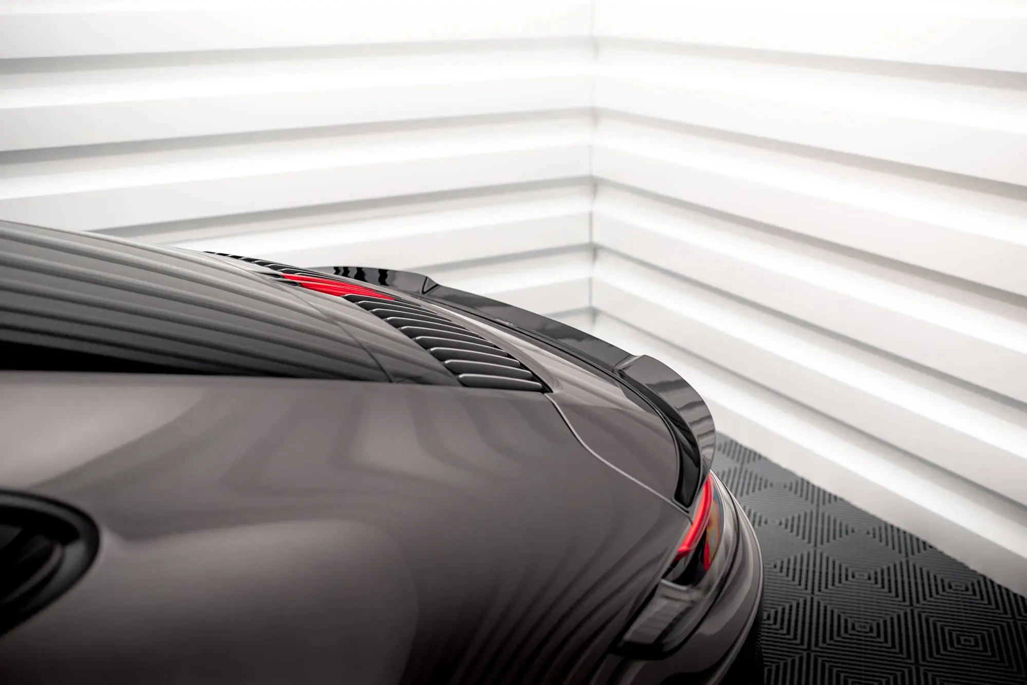 HEKKSPOILER PORSCHE 911 CARRERA 4S (992) 2019-> – bilde 6