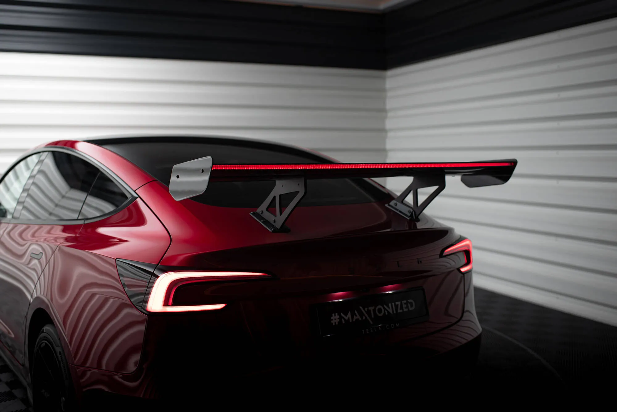 Hekkspoiler Tesla Model 3 2017 -> | Carbon Fiber Edition – bilde 3