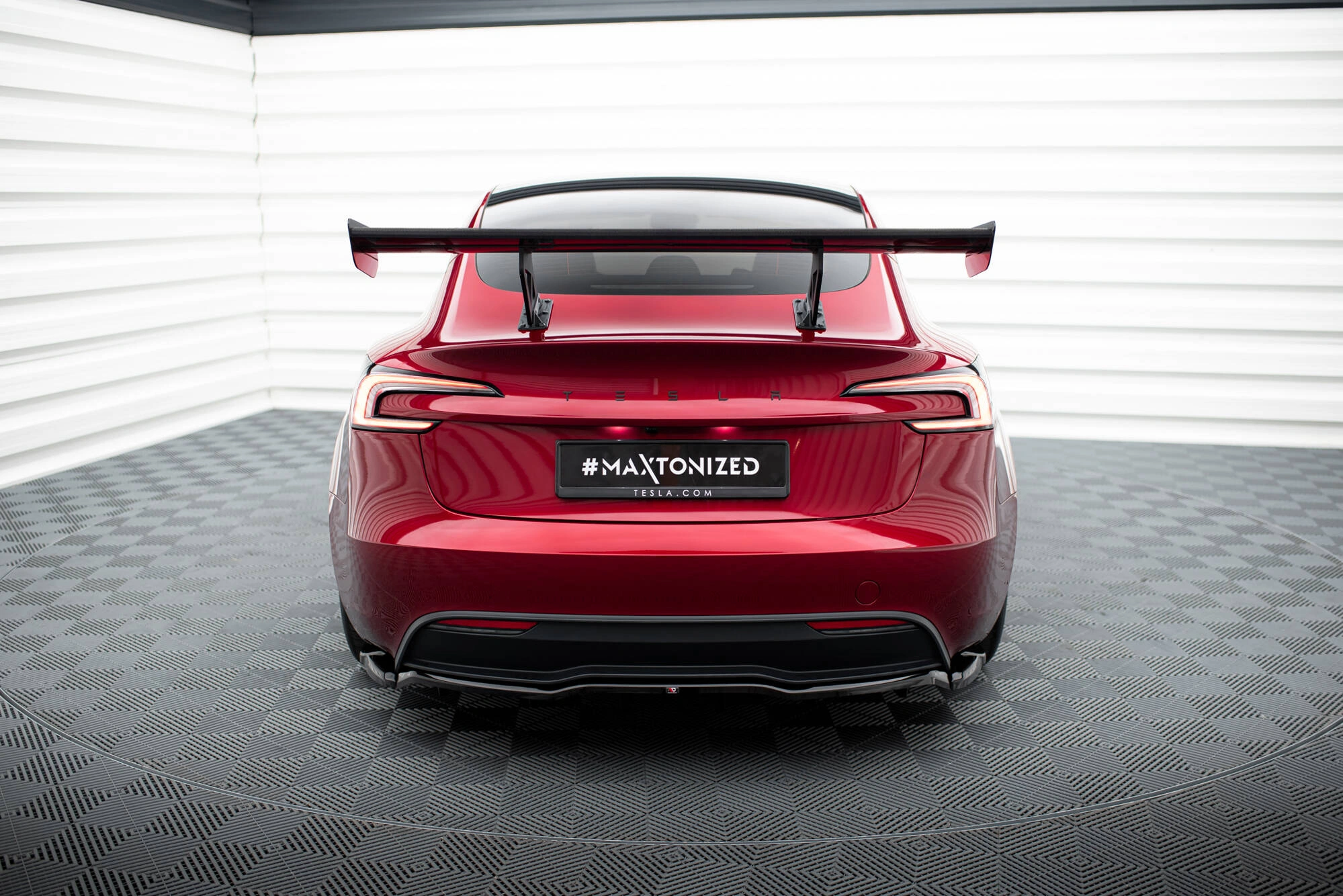 Hekkspoiler Tesla Model 3 2017 -> │ Carbon High Wing Trunk Spoiler – bilde 2