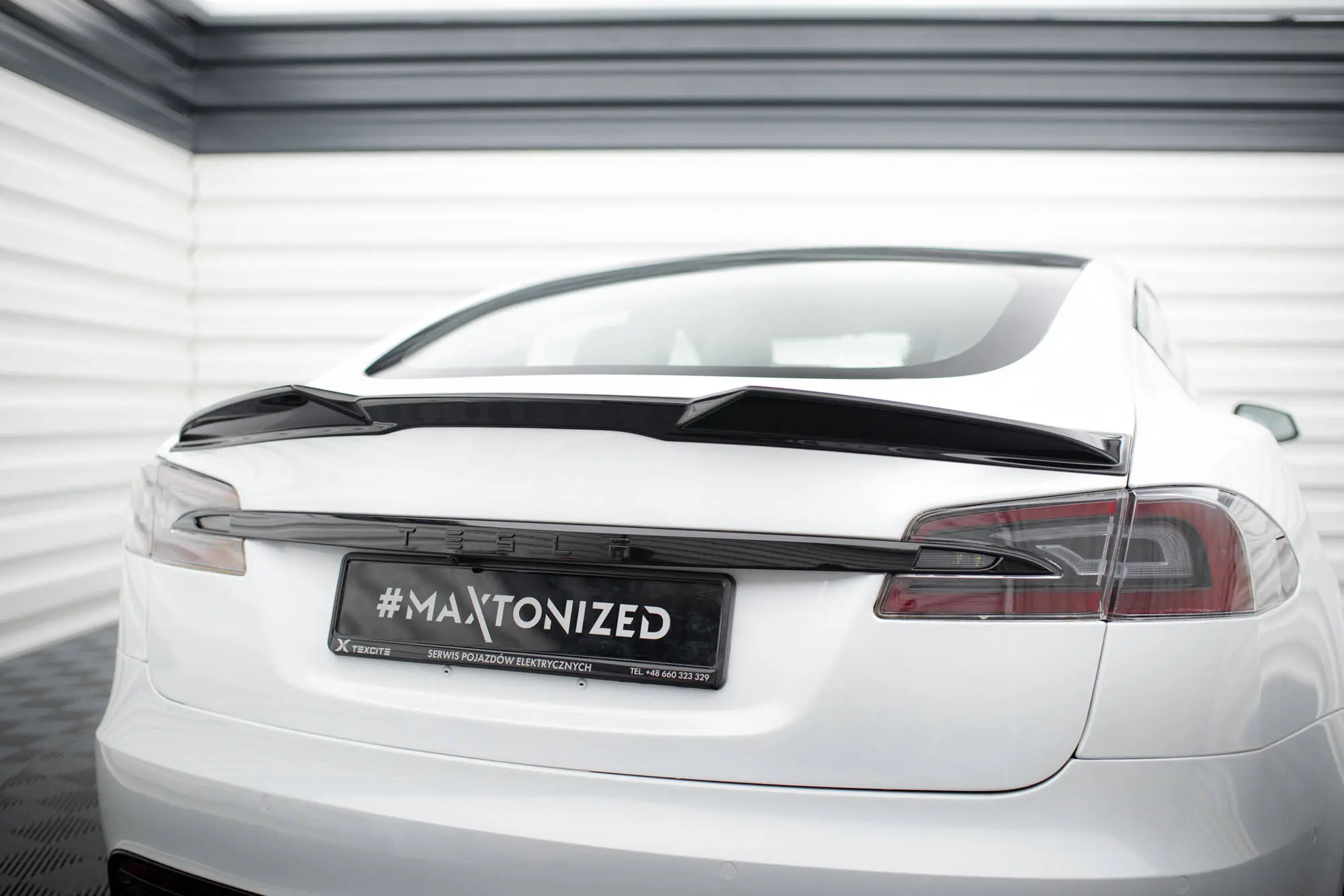 Hekkspoiler Tesla Model S Plaid 2021 -> │ Black Edition – bilde 3