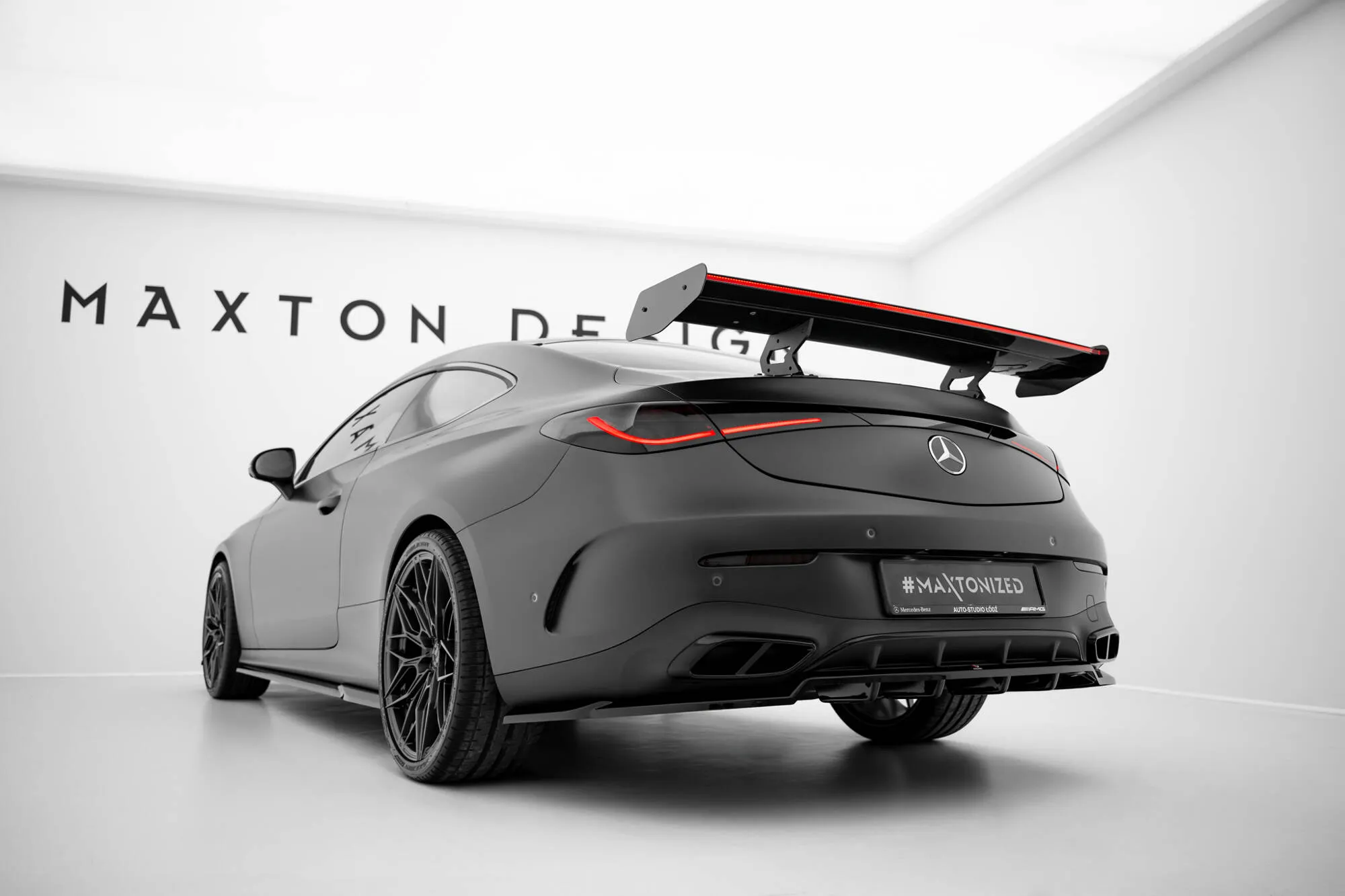 Hekkspoiler V.1 med LED Mercedes-Benz Cle (C236) 2023-2026 | Carbon Fiber Edition – bilde 11