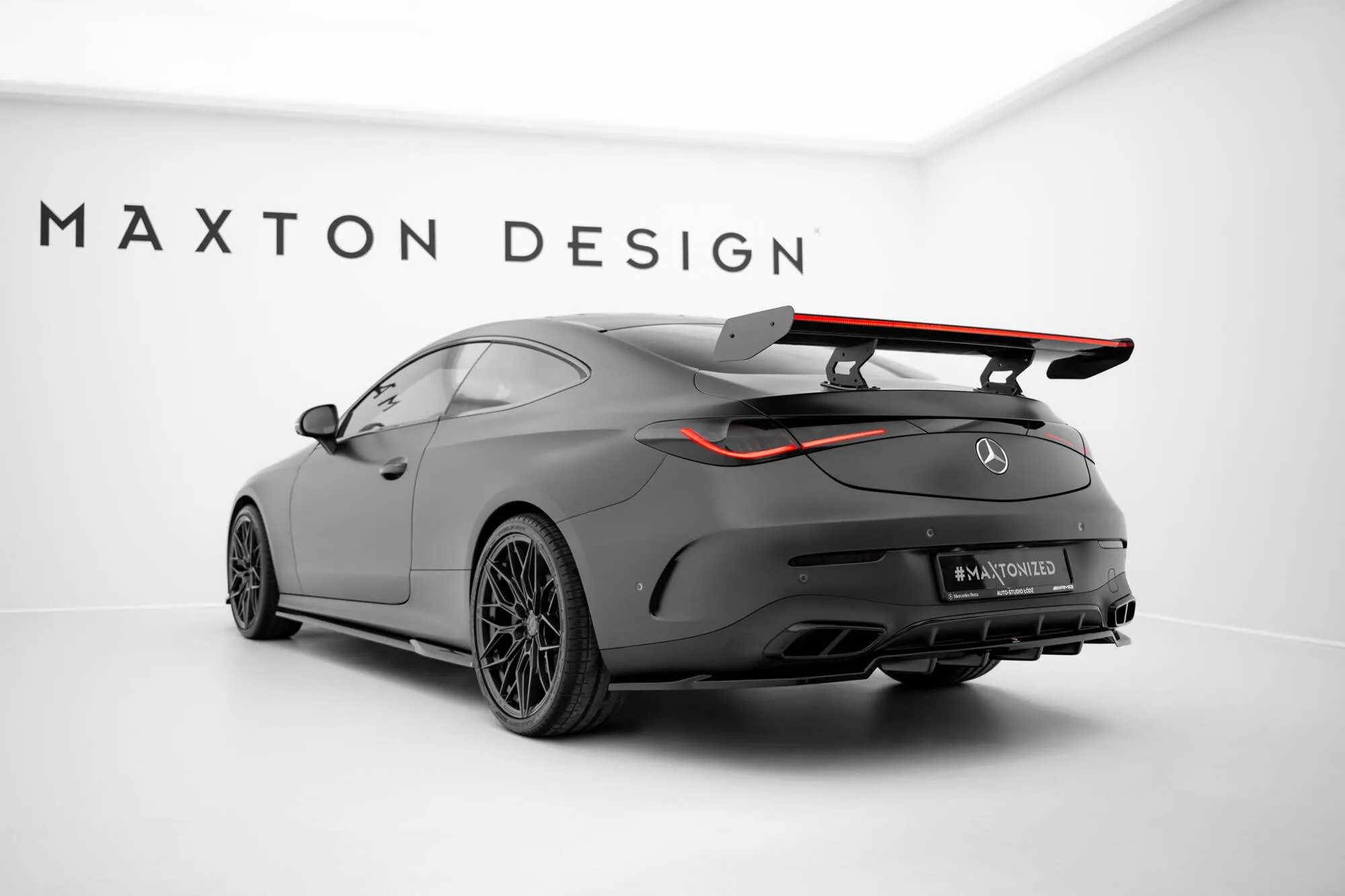 Hekkspoiler V.1 med LED Mercedes-Benz Cle (C236) 2023-2026 | Carbon Fiber Edition – bilde 7