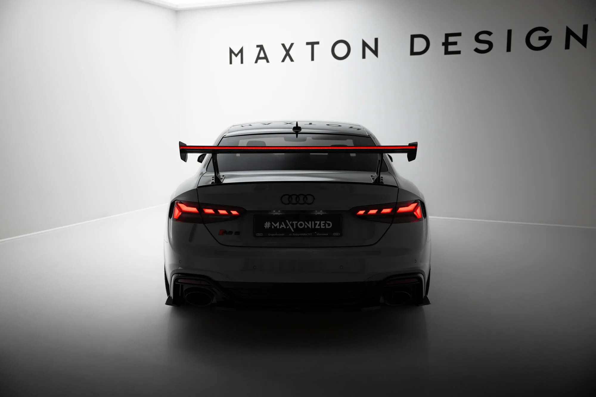 Hekkspoiler V.1 med ytre bøyler med LED Audi A5 (F5 Facelift) 2019-2024 | Carbon Fiber Edition – bilde 2